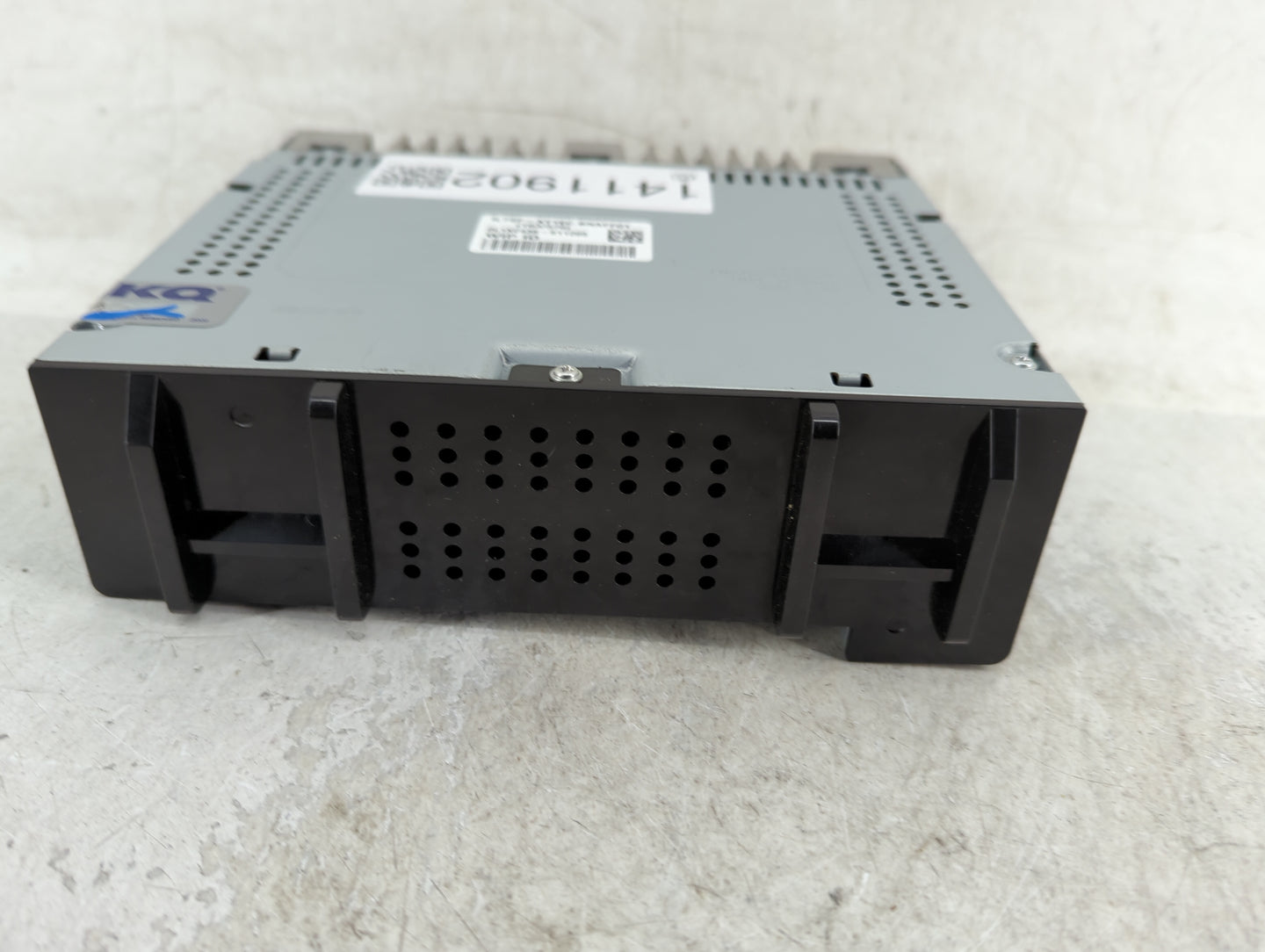 2019-2021 Chevrolet Malibu Radio AM FM Cd Player Receiver Replacement P/N:84785827 Fits Fits 2019 2020 2021 OEM Used Auto Pa
