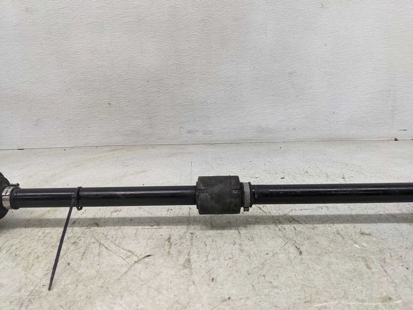 2019-2021 Chevrolet Malibu Axle Shaft Front Passenger Cv C/v - Oemusedautoparts1.com