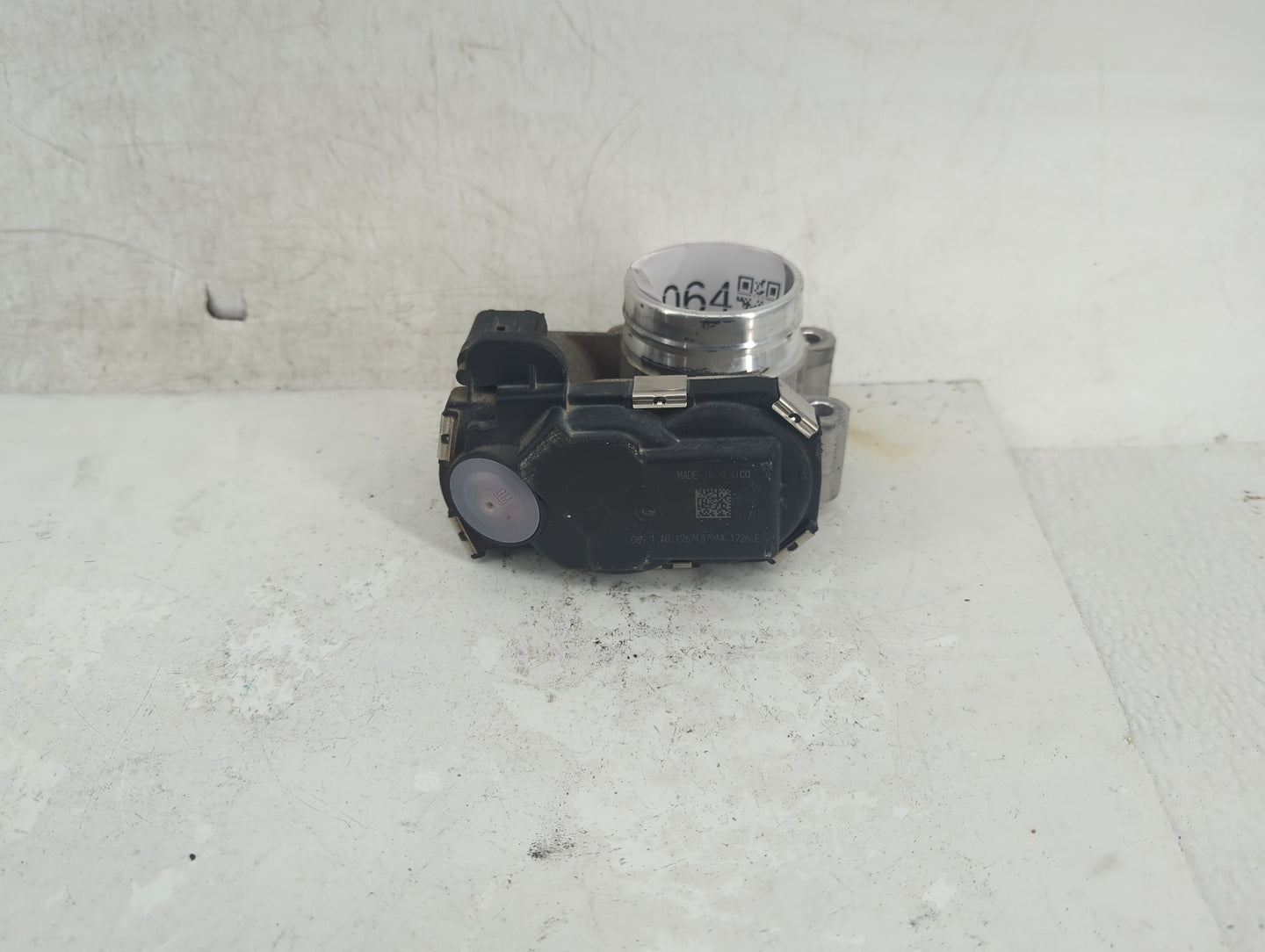 2016-2021 Chevrolet Malibu Throttle Body P/N:12671379AA Fits Fits 2016 2017 2018 2019 2020 2021 2022 OEM Used Auto Parts - O