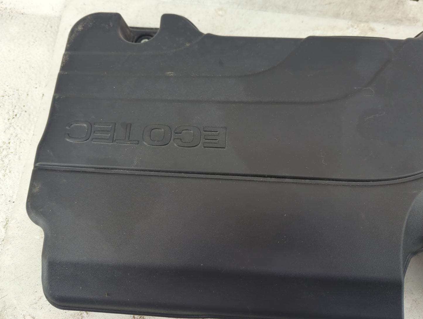 2021 Chevrolet Malibu Engine Cover 1430095 - Oemusedautoparts1.com