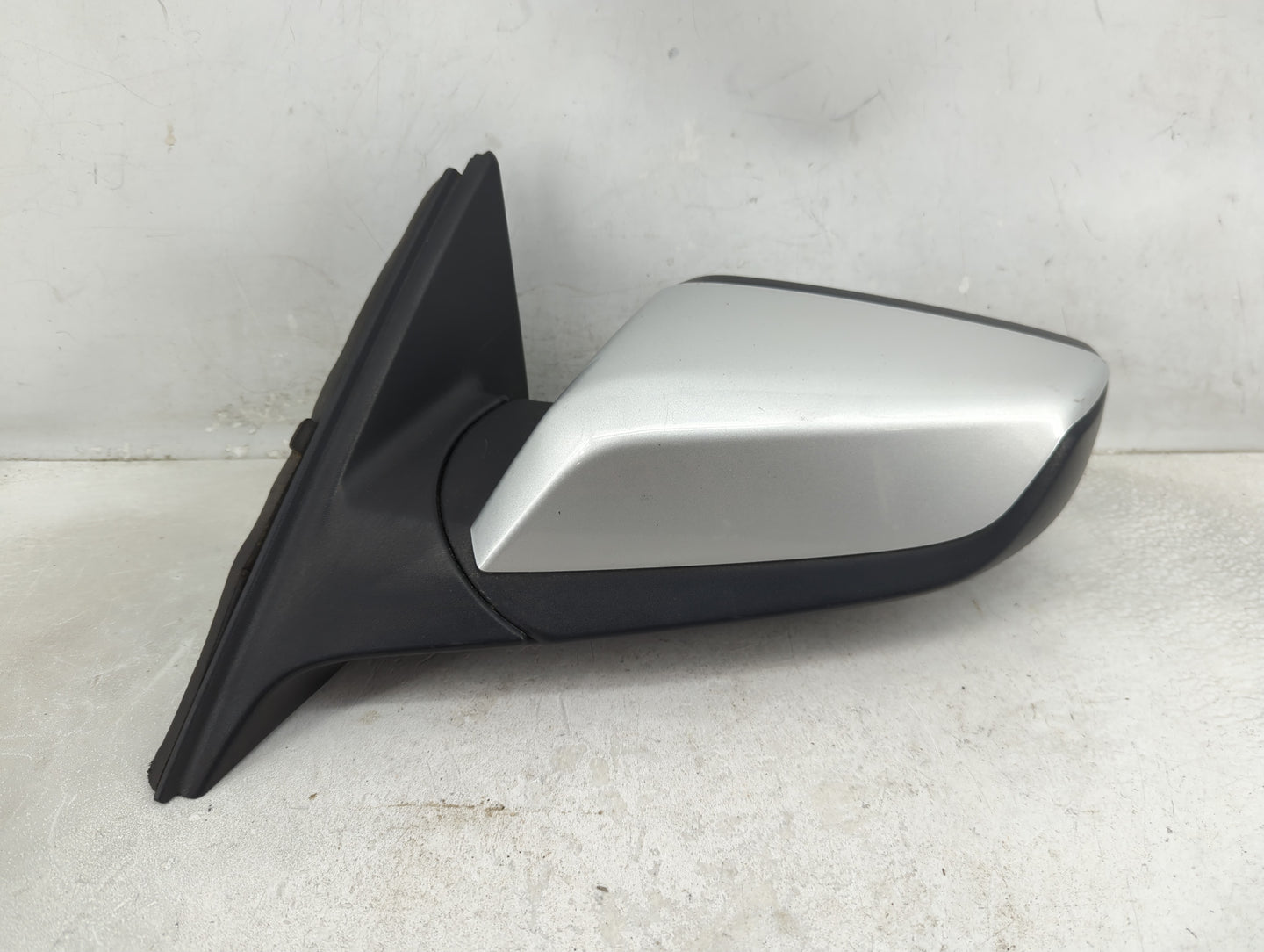 2016-2021 Chevrolet Malibu Driver Side View Mirror - Left Door Mirror OEM Used - Oemusedautoparts1.com