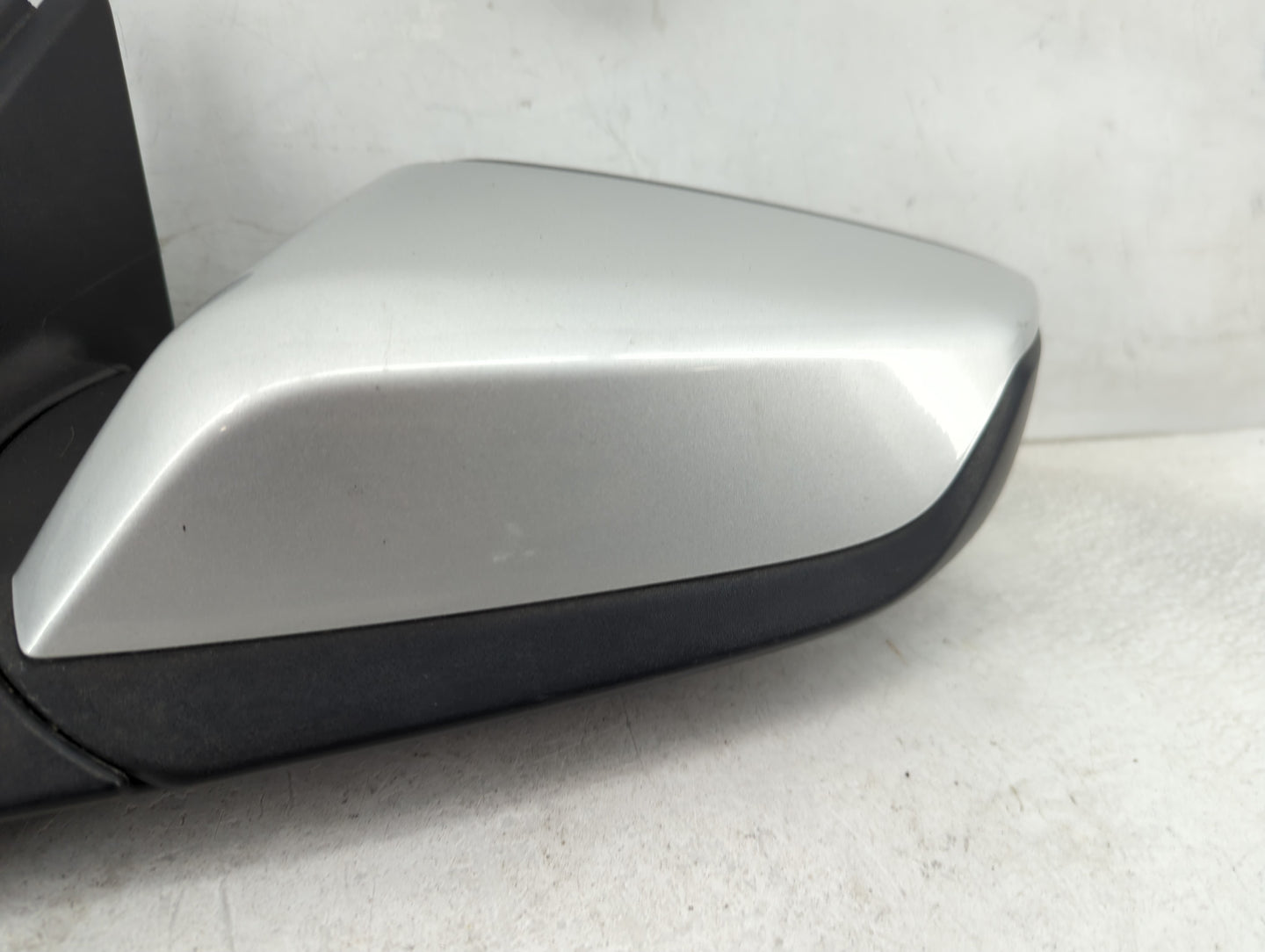 2016-2021 Chevrolet Malibu Driver Side View Mirror - Left Door Mirror OEM Used - Oemusedautoparts1.com