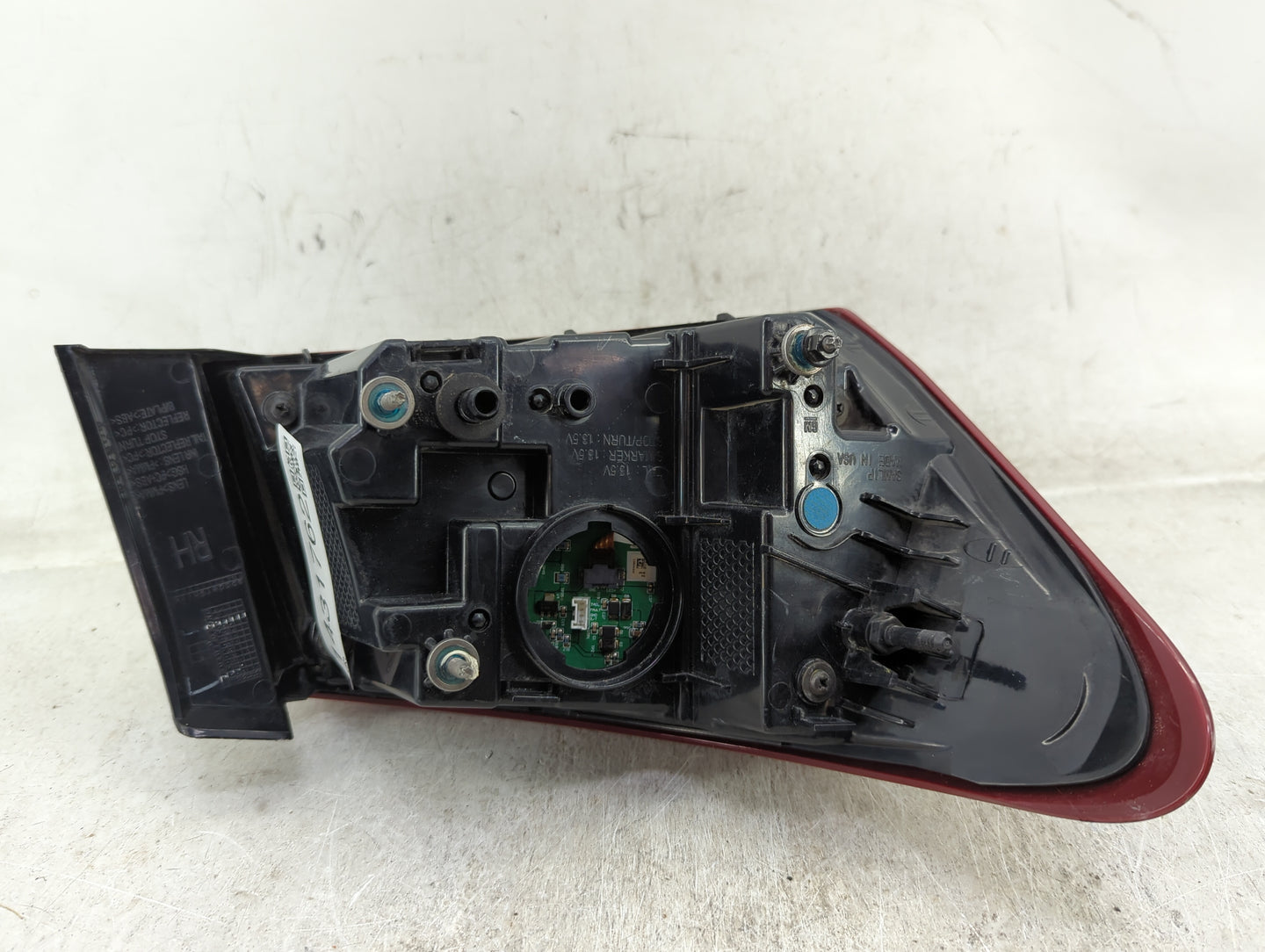 2019-2021 Chevrolet Malibu Tail Light Assembly Passenger Right OEM P/N:84595943 Fits Fits 2019 2020 2021 OEM Used Auto Parts