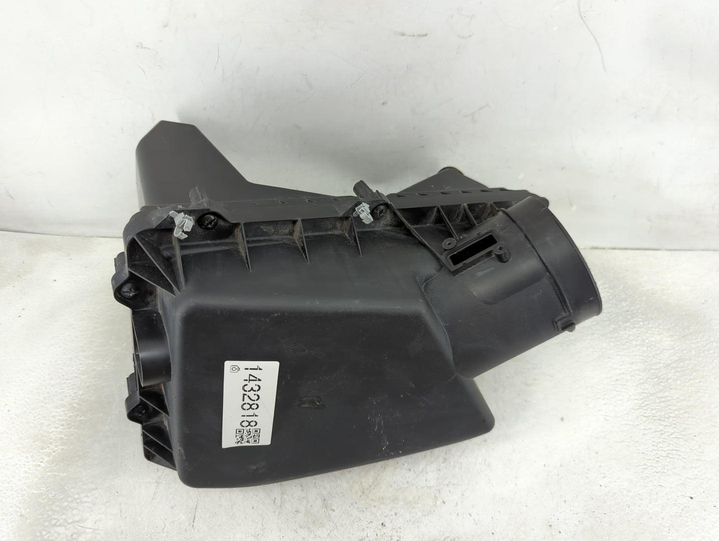 2016-2021 Chevrolet Malibu Air Cleaner Intake-duct Hose Tube - Oemusedautoparts1.com