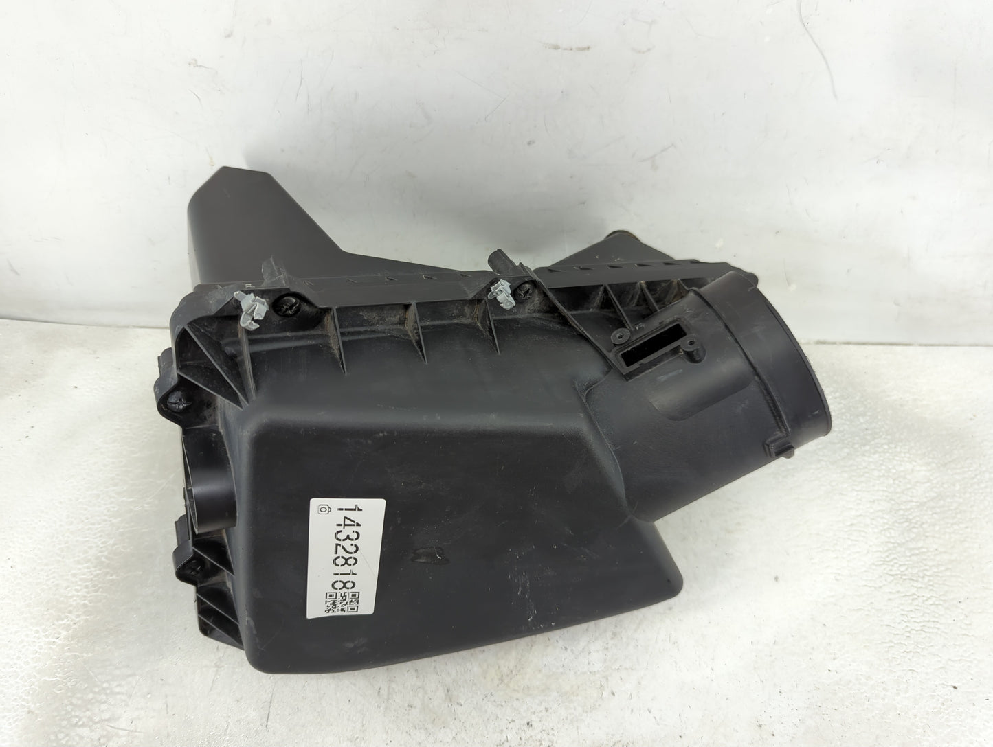 2016-2021 Chevrolet Malibu Air Cleaner Intake-duct Hose Tube - Oemusedautoparts1.com