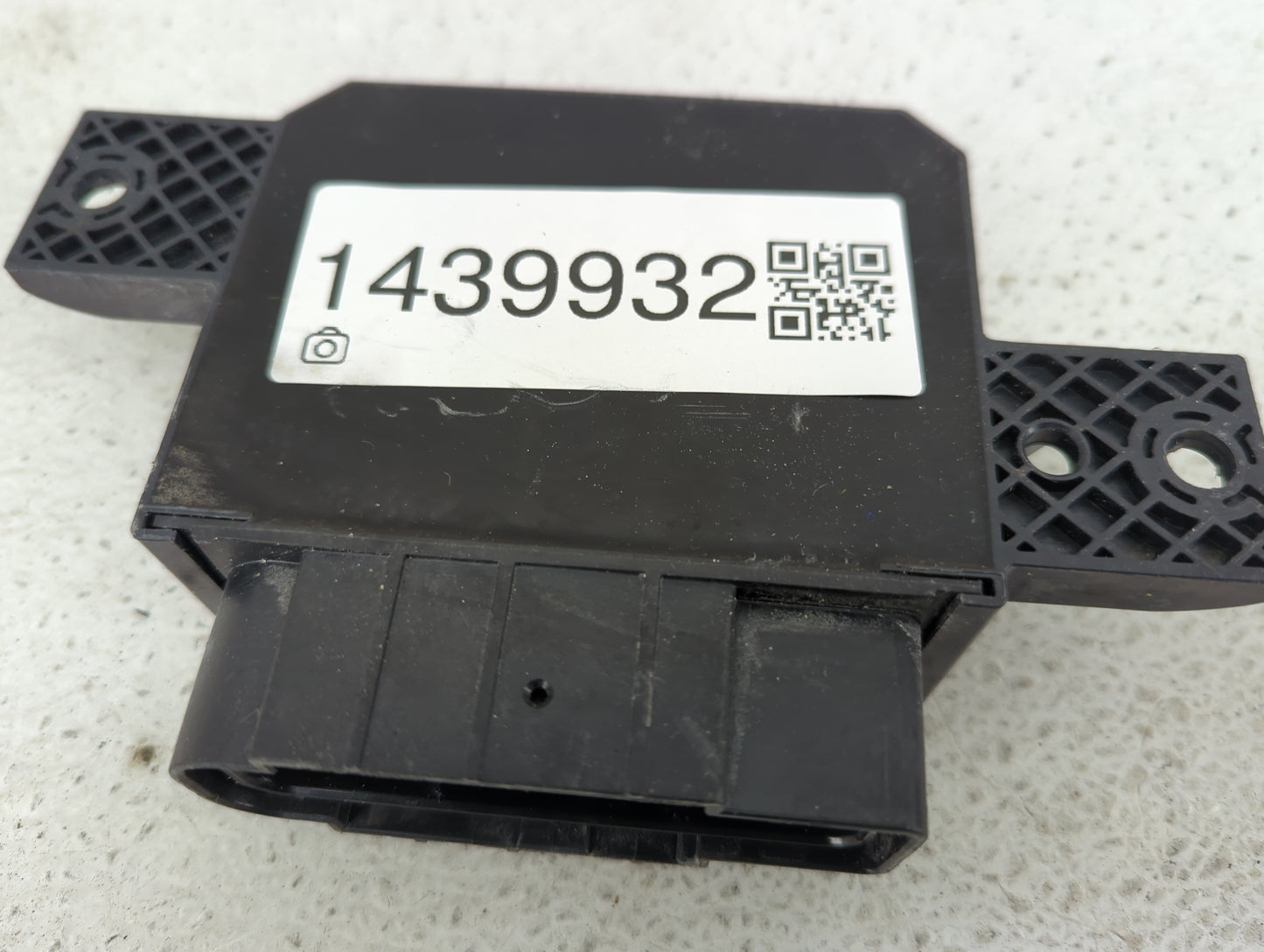 2020-2021 Chevrolet Malibu PCM Engine Control Computer ECU ECM PCU OEM P/N:13554820 8511700000000X Fits Fits 2020 2021 2022 