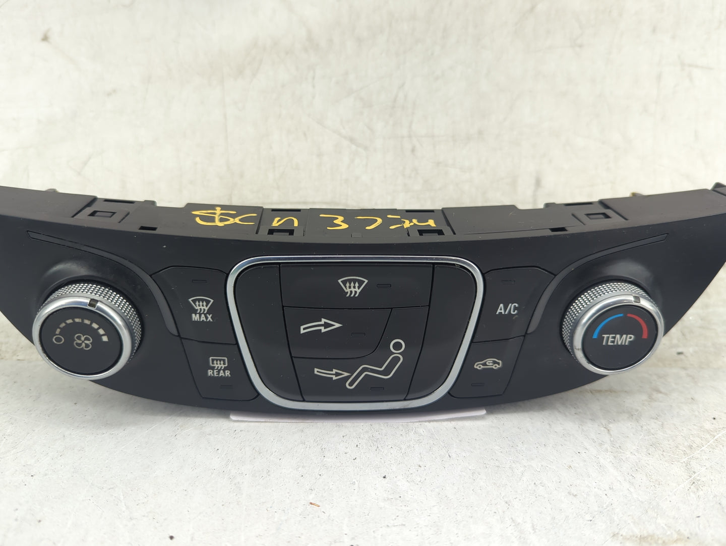 2019-2021 Chevrolet Malibu Climate Control Module Temperature AC/Heater Replacement P/N:84426651 7370200000000X Fits OEM Use