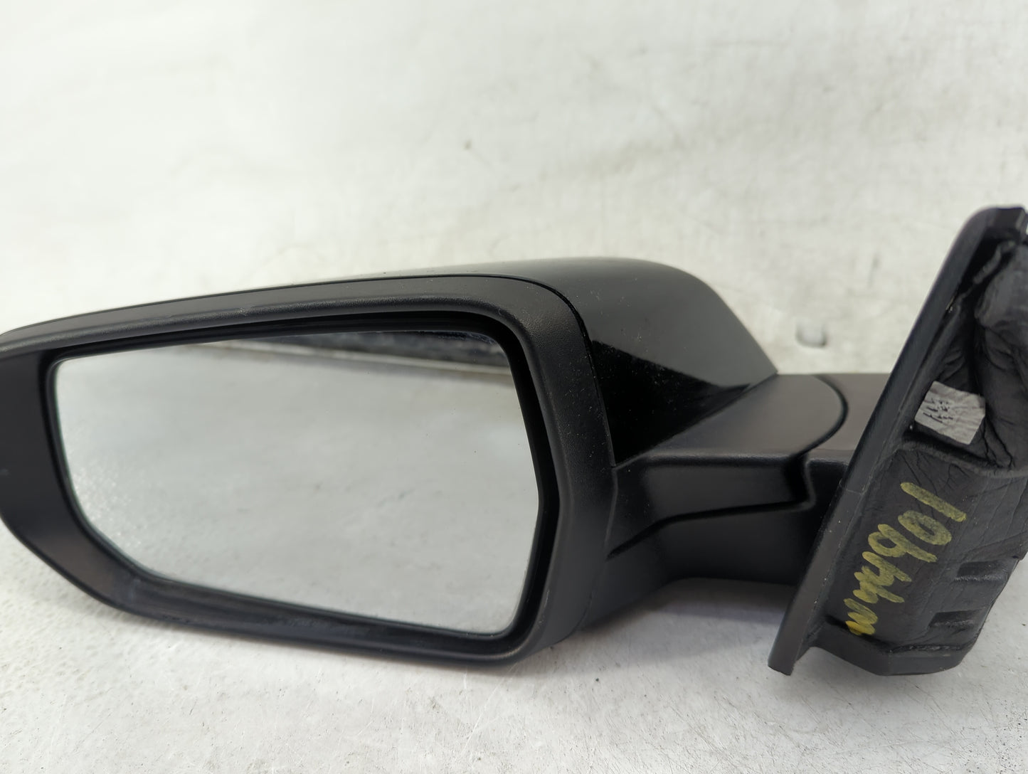 2019-2021 Chevrolet Malibu Driver Side View Mirror - Left Door Mirror OEM Used - Oemusedautoparts1.com