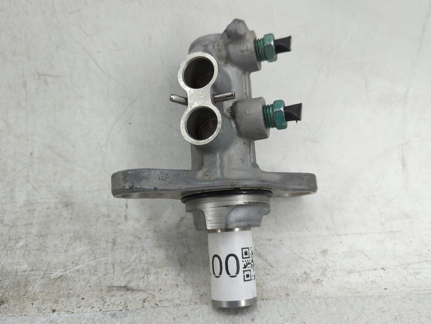 2016-2021 Chevrolet Malibu Brake Master Cylinder - Oemusedautoparts1.com