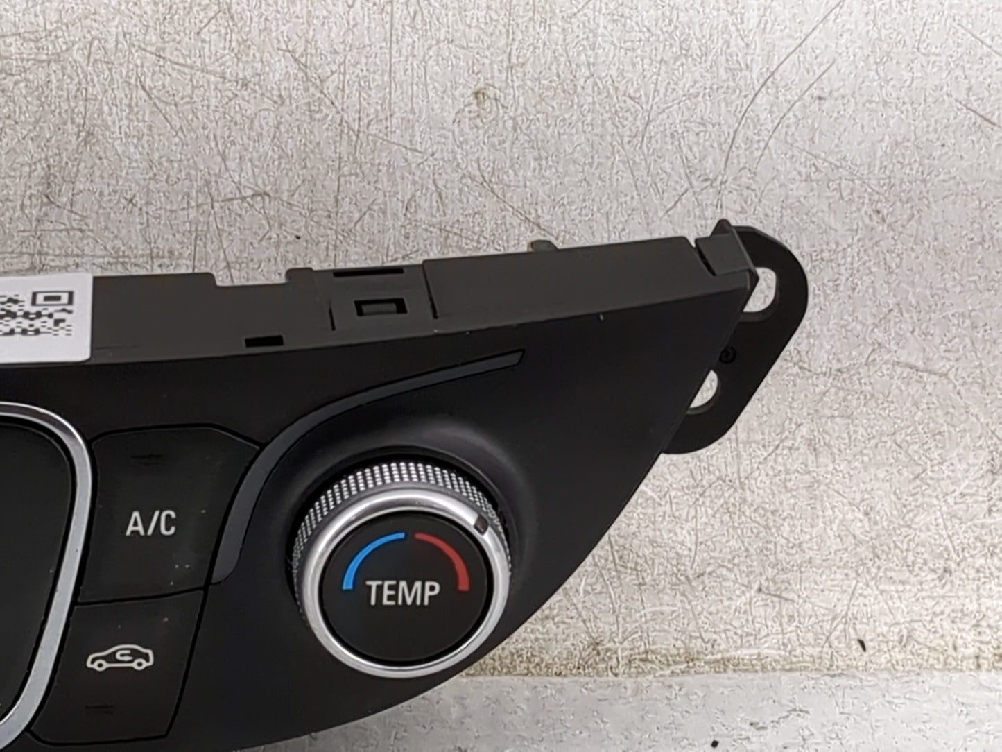2019-2021 Chevrolet Malibu Climate Control Module Temperature AC/Heater Replacement P/N:84426651 7370200000000X Fits OEM Use