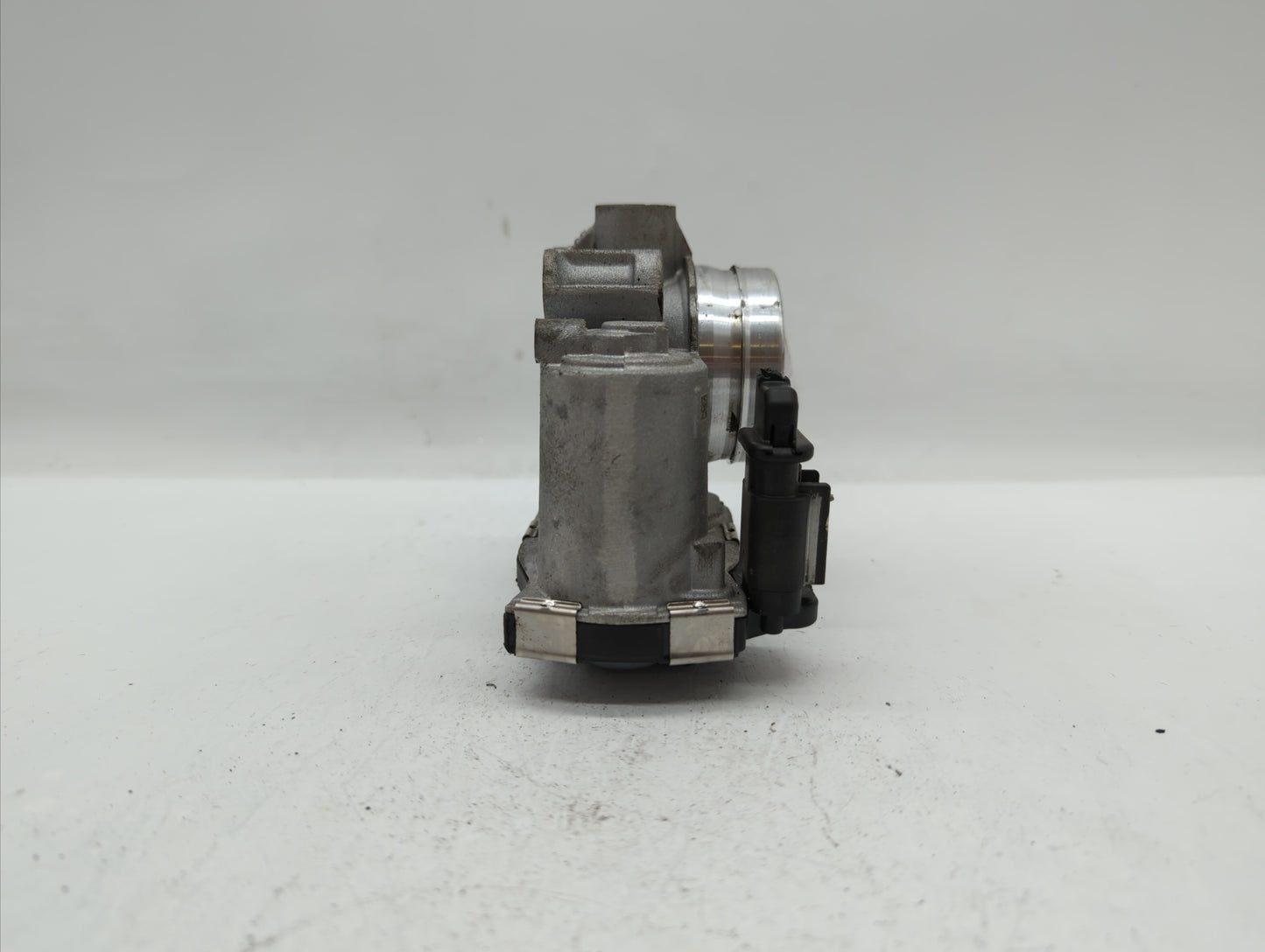 2016-2019 Chevrolet Malibu Throttle Body P/N:12659491BA 12671379AA Fits Fits 2016 2017 2018 2019 OEM Used Auto Parts - Oemus