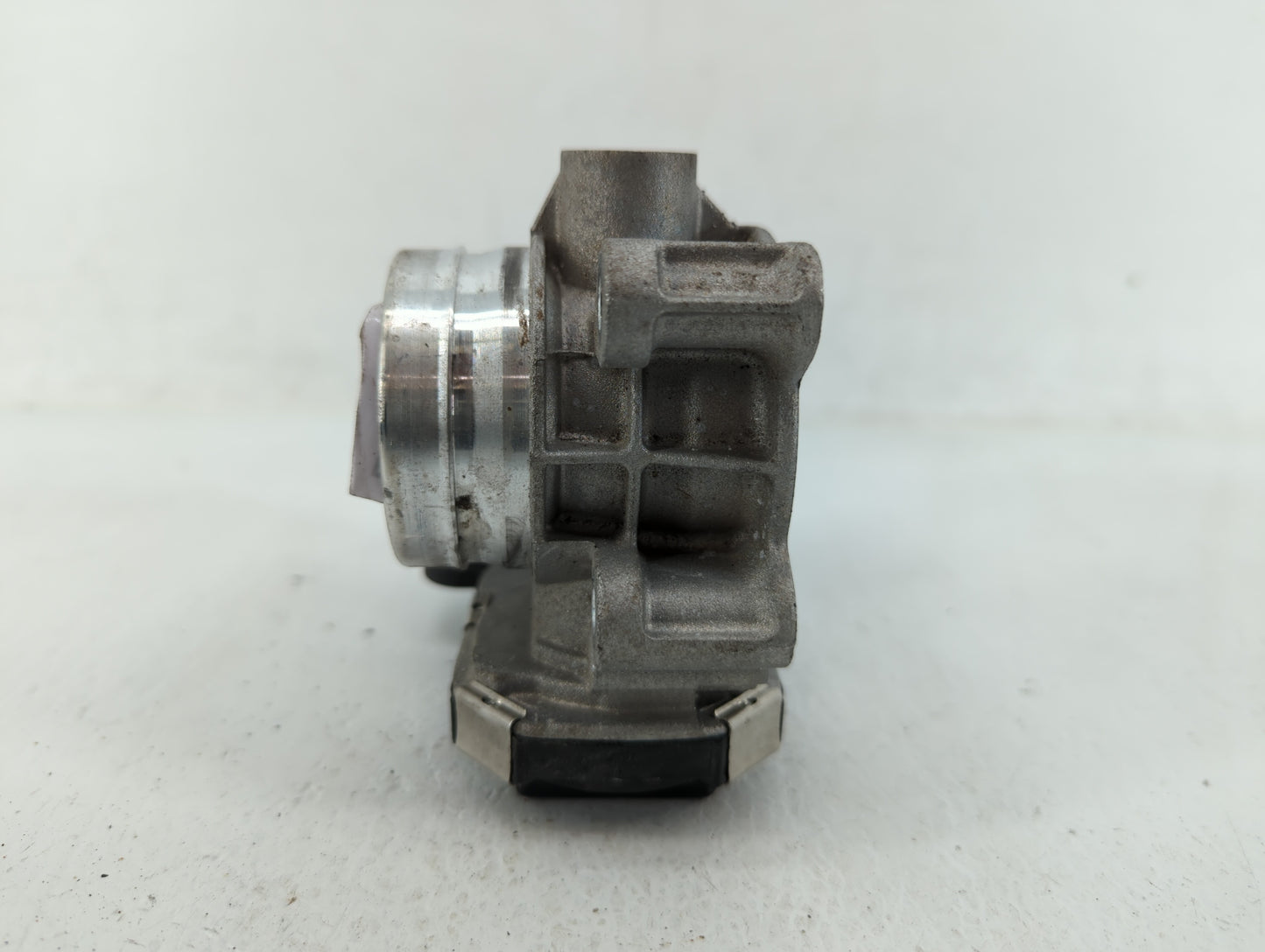 2016-2021 Chevrolet Malibu Throttle Body P/N:12671379AA Fits Fits 2016 2017 2018 2019 2020 2021 2022 OEM Used Auto Parts - O