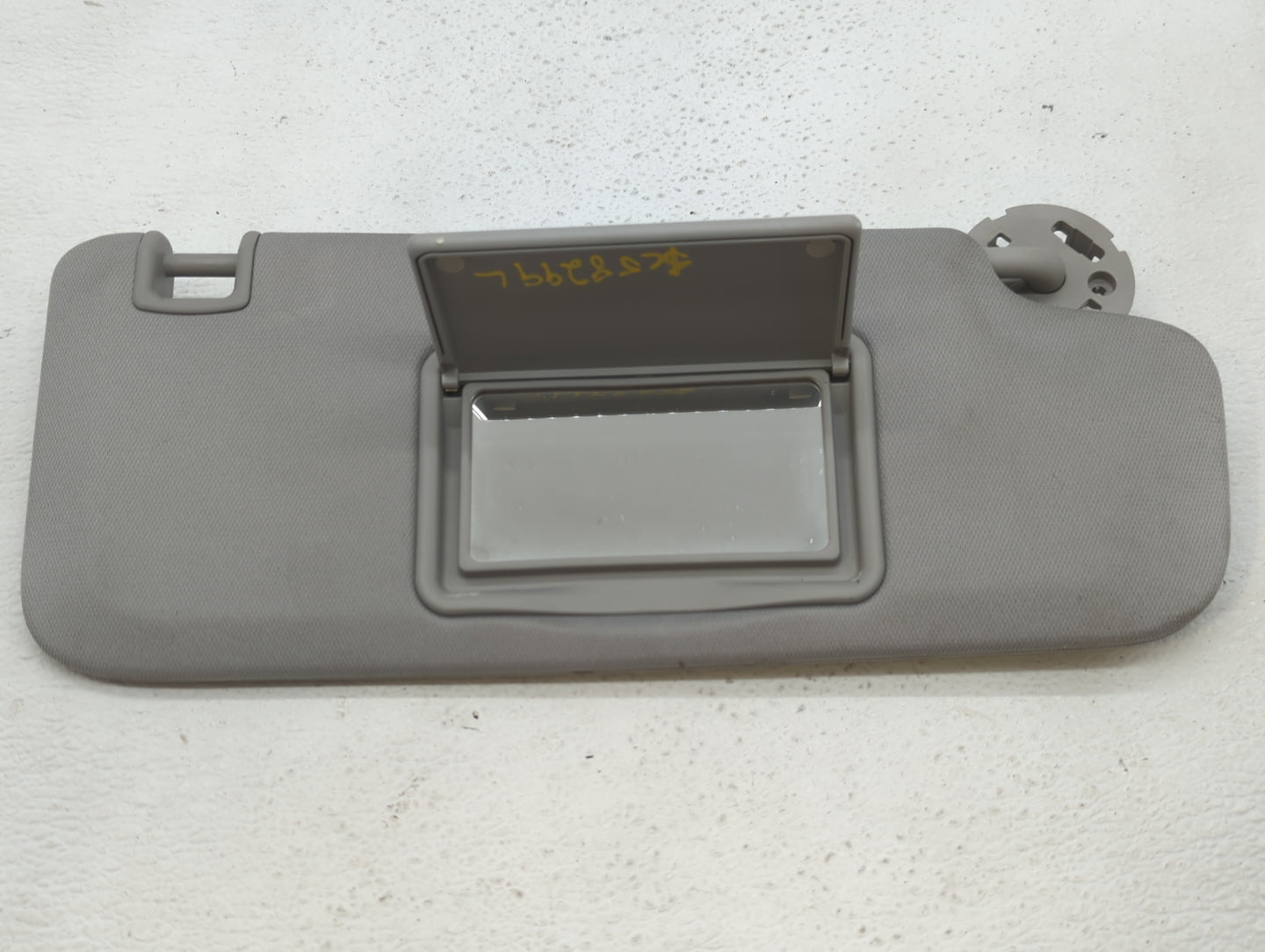 2016-2021 Chevrolet Malibu Sun Visor Shade Replacement Passenger Right Mirror Fits Fits 2016 2017 2018 2019 2020 2021 OEM Us