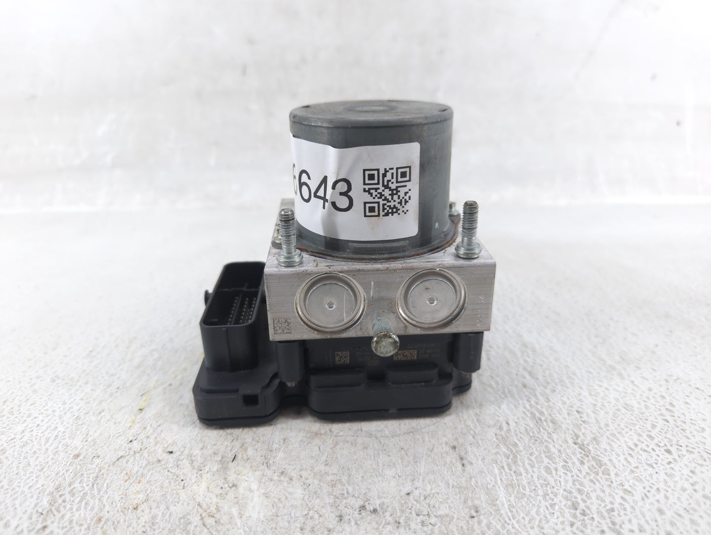 2019-2021 Chevrolet Malibu ABS Pump Control Module Replacement P/N:065055766 035055766 Fits Fits 2019 2020 2021 OEM Used Aut
