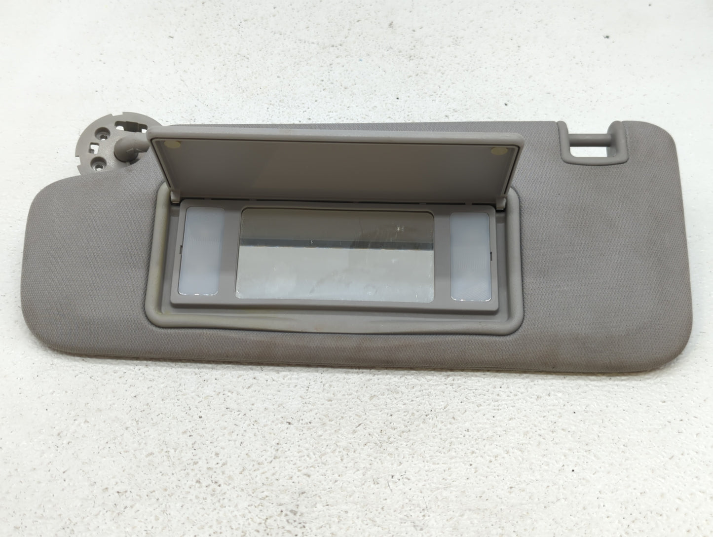 2016-2021 Chevrolet Malibu Sun Visor Shade Replacement Driver Left Mirror Fits Fits 2016 2017 2018 2019 2020 2021 OEM Used A