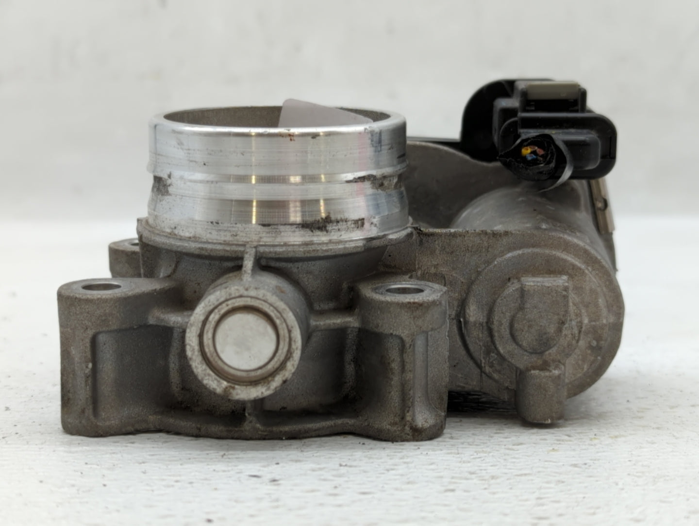 2016-2021 Chevrolet Malibu Throttle Body P/N:12671379AA Fits Fits 2016 2017 2018 2019 2020 2021 2022 OEM Used Auto Parts - O