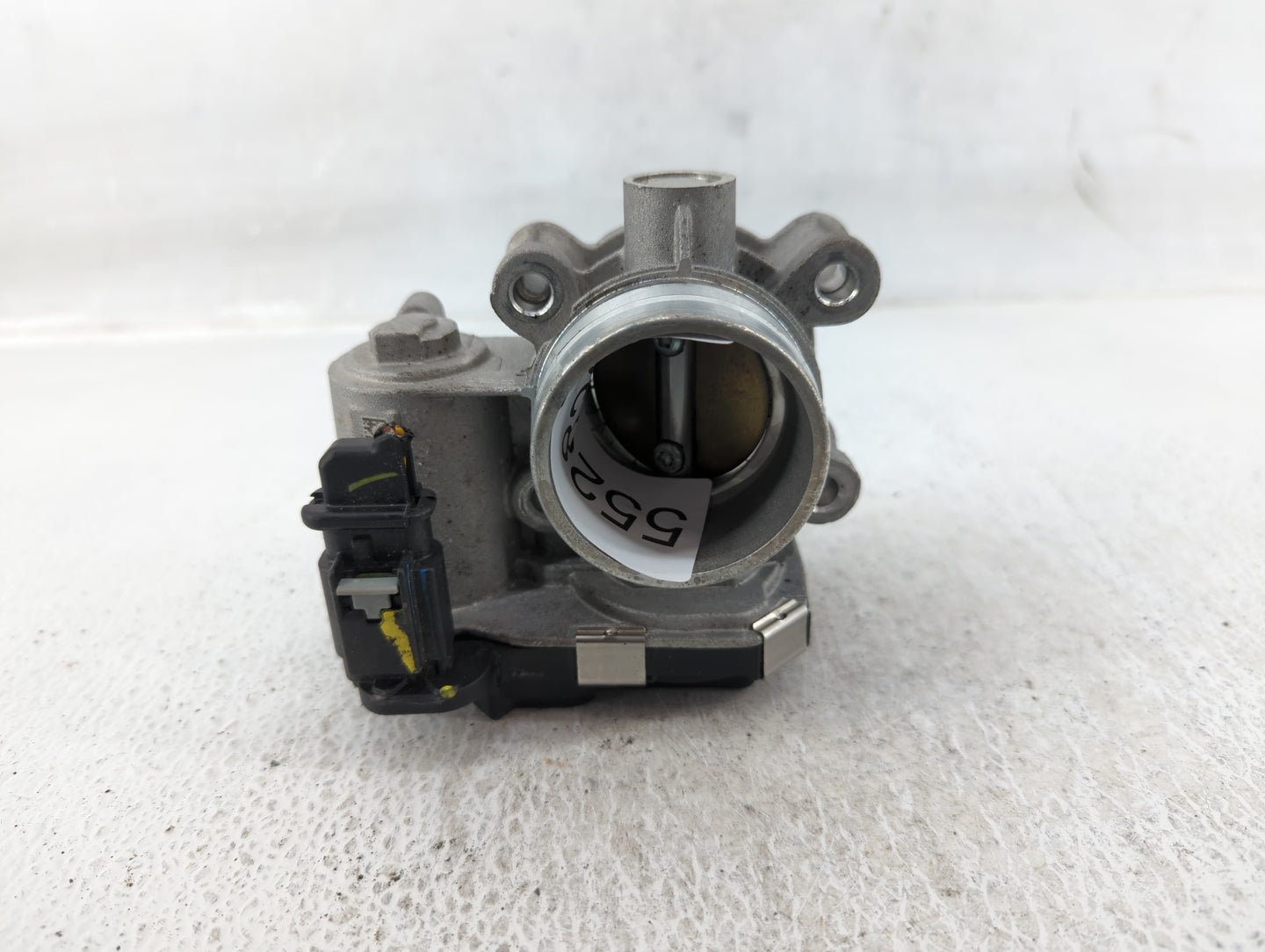 2016-2021 Chevrolet Malibu Throttle Body P/N:12671379AA Fits Fits 2016 2017 2018 2019 2020 2021 2022 OEM Used Auto Parts - O