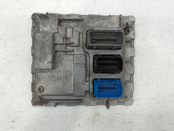 compare product 2020-2021 Chevrolet Malibu PCM Engine Control Computer ECU ECM PCU OEM P/N:12717886 Fits Fits 2020 2021 2022 OEM Used Auto Parts