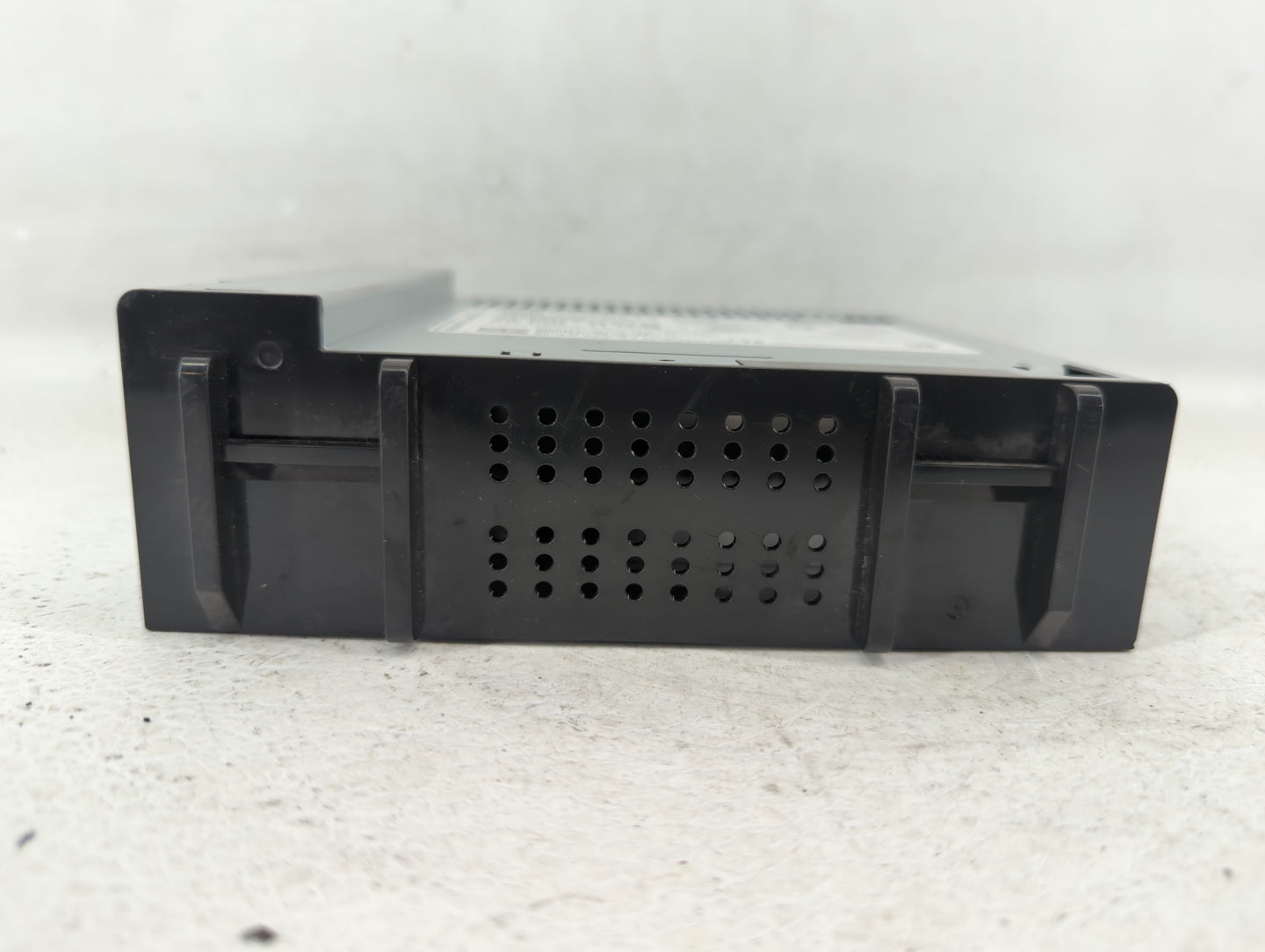 2019-2021 Chevrolet Malibu Am Fm Cd Player Radio Receiver - Oemusedautoparts1.com