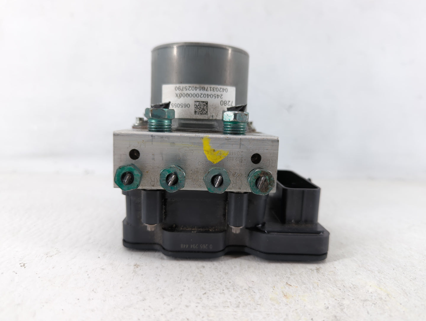 2019-2021 Chevrolet Malibu ABS Pump Control Module Replacement P/N:84767280 Fits Fits 2019 2020 2021 OEM Used Auto Parts - O