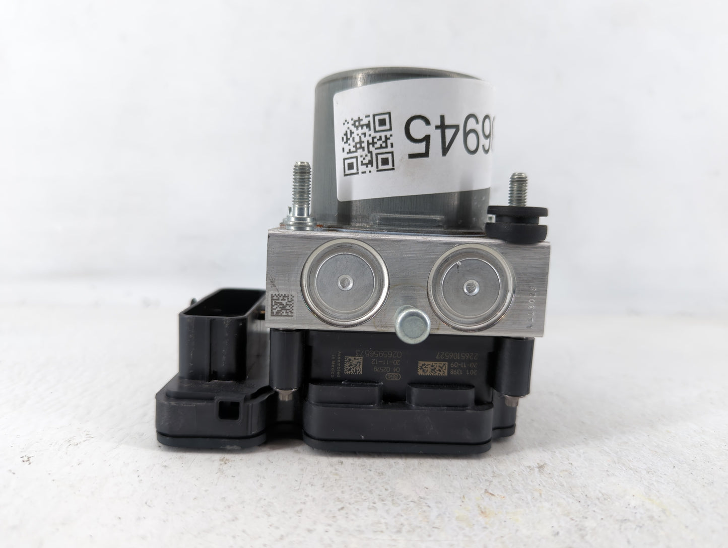 2019-2021 Chevrolet Malibu ABS Pump Control Module Replacement P/N:84767280 Fits Fits 2019 2020 2021 OEM Used Auto Parts - O