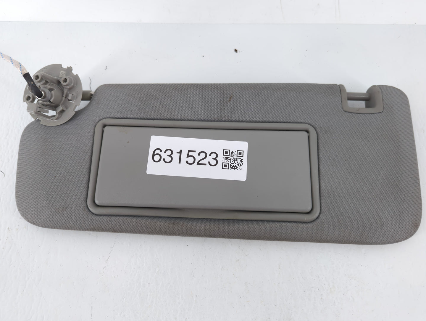 2016-2021 Chevrolet Malibu Sun Visor Shade Replacement Driver Left Mirror Fits Fits 2016 2017 2018 2019 2020 2021 OEM Used A