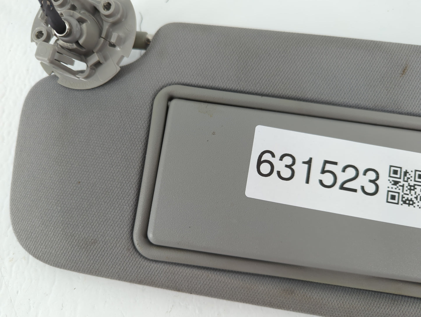 2016-2021 Chevrolet Malibu Sun Visor Shade Replacement Driver Left Mirror Fits Fits 2016 2017 2018 2019 2020 2021 OEM Used A