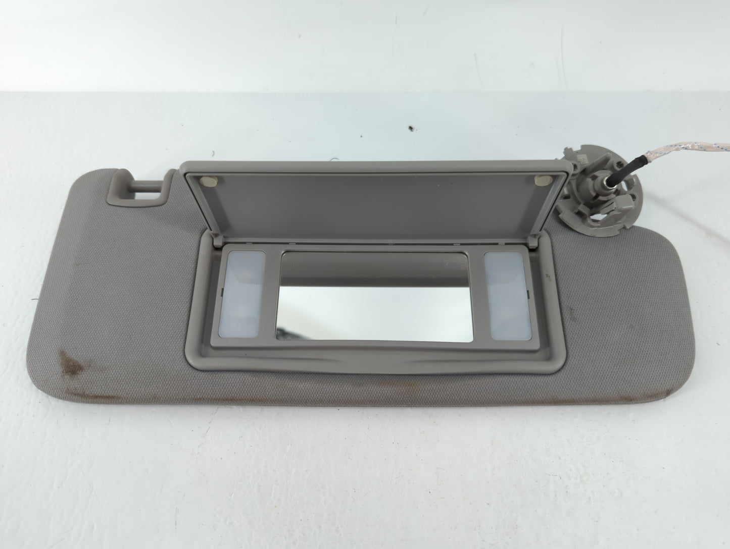 2016-2021 Chevrolet Malibu Sun Visor Shade Replacement Passenger Right Mirror Fits Fits 2016 2017 2018 2019 2020 2021 OEM Us