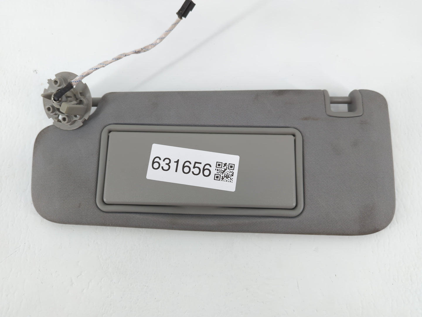 2016-2021 Chevrolet Malibu Sun Visor Shade Replacement Driver Left Mirror Fits Fits 2016 2017 2018 2019 2020 2021 OEM Used A