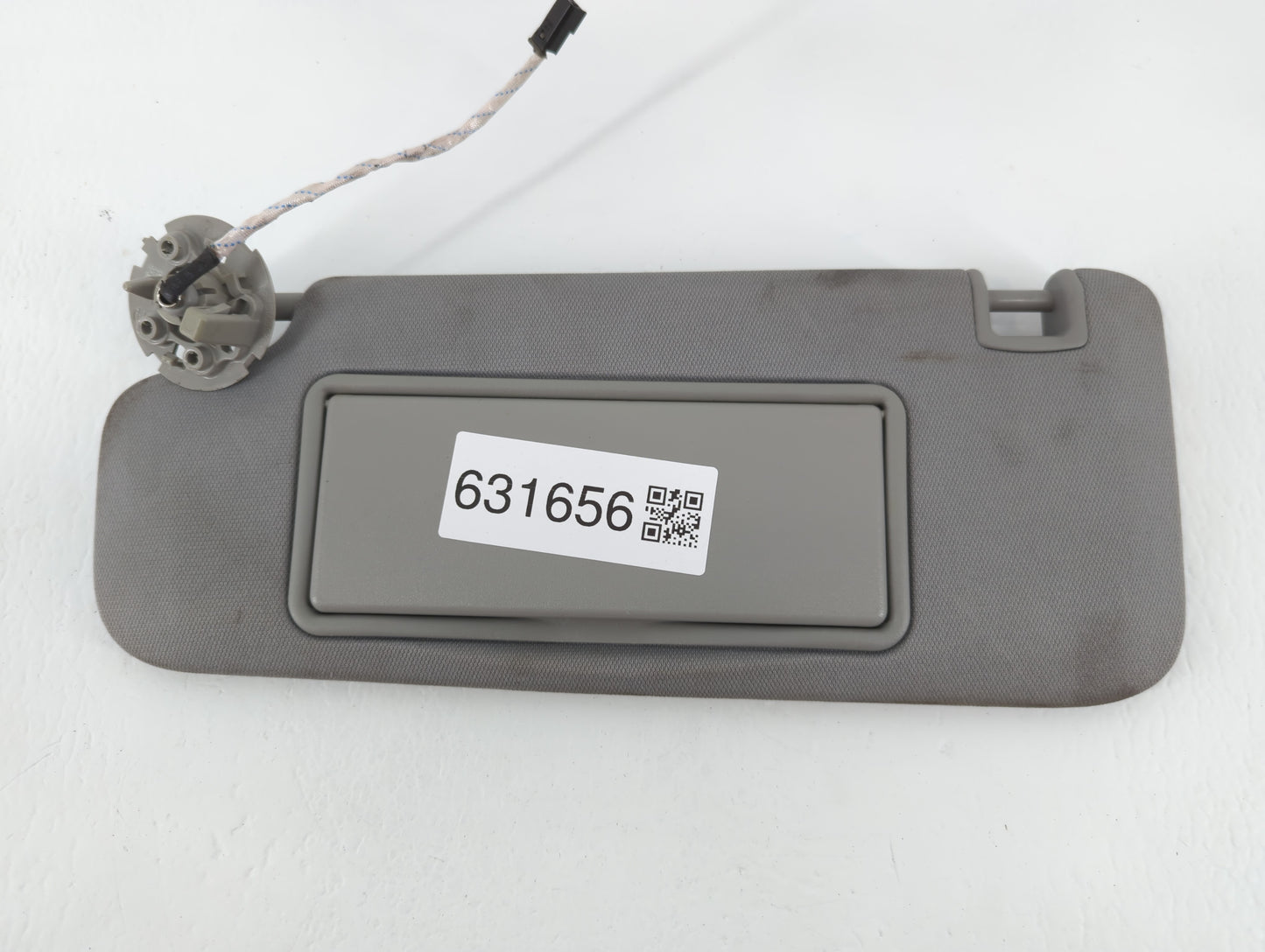 2016-2021 Chevrolet Malibu Sun Visor Shade Replacement Driver Left Mirror Fits Fits 2016 2017 2018 2019 2020 2021 OEM Used A