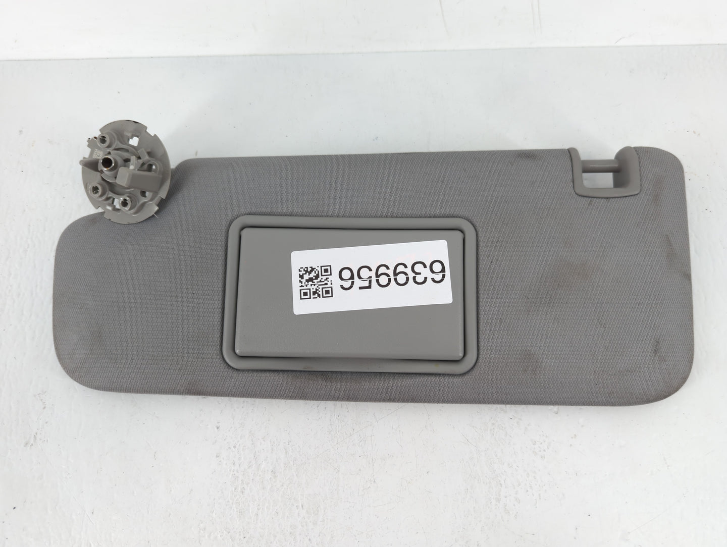 2016-2021 Chevrolet Malibu Sun Visor Shade Replacement Driver Left Mirror Fits Fits 2016 2017 2018 2019 2020 2021 OEM Used A