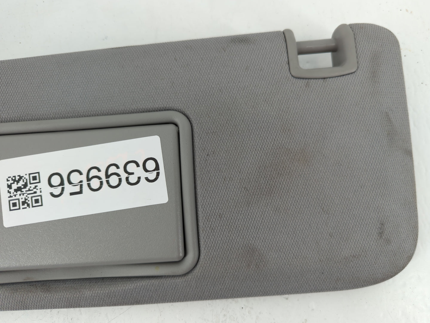 2016-2021 Chevrolet Malibu Sun Visor Shade Replacement Driver Left Mirror Fits Fits 2016 2017 2018 2019 2020 2021 OEM Used A