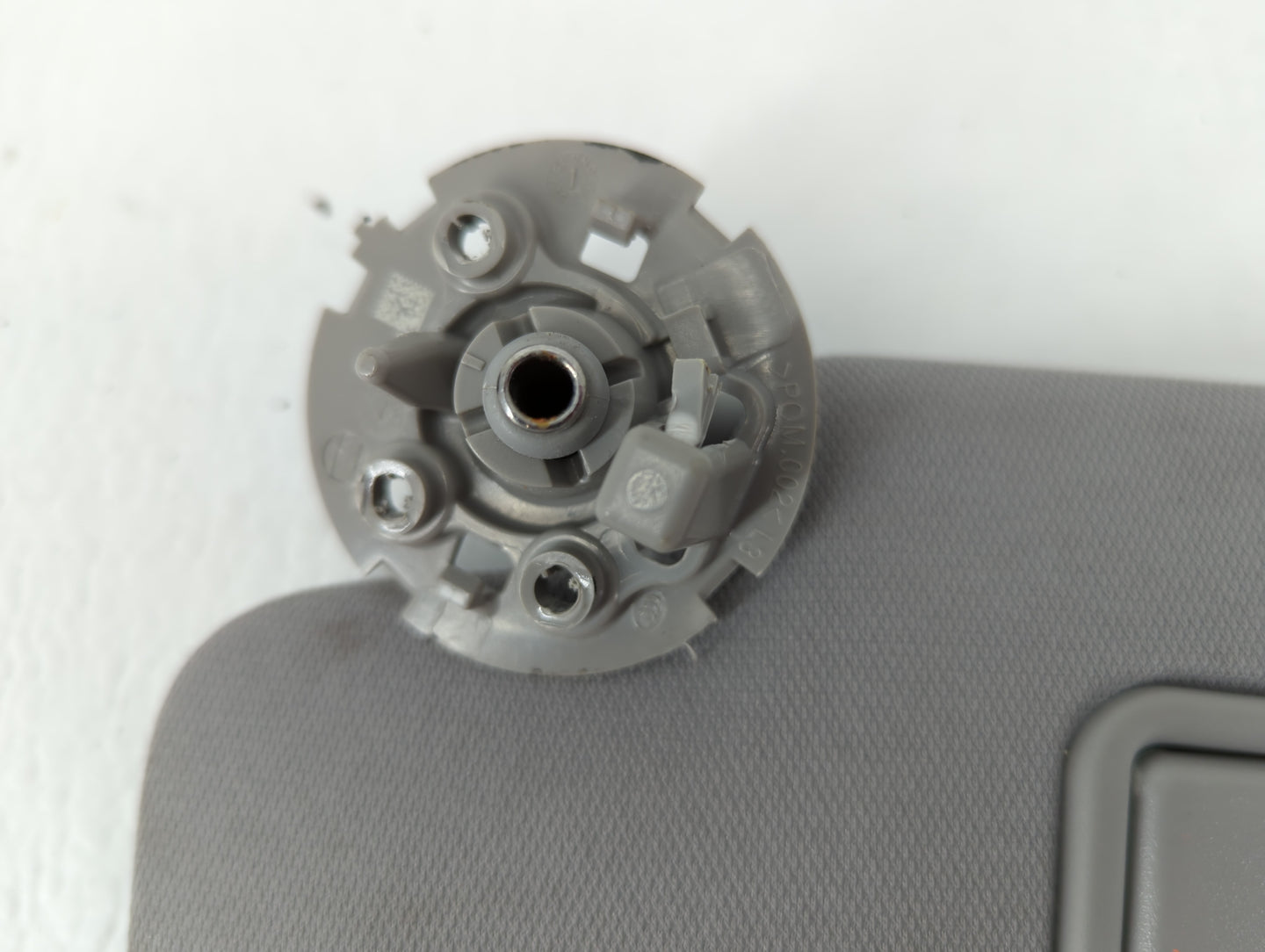 2016-2021 Chevrolet Malibu Sun Visor Shade Replacement Driver Left Mirror Fits Fits 2016 2017 2018 2019 2020 2021 OEM Used A