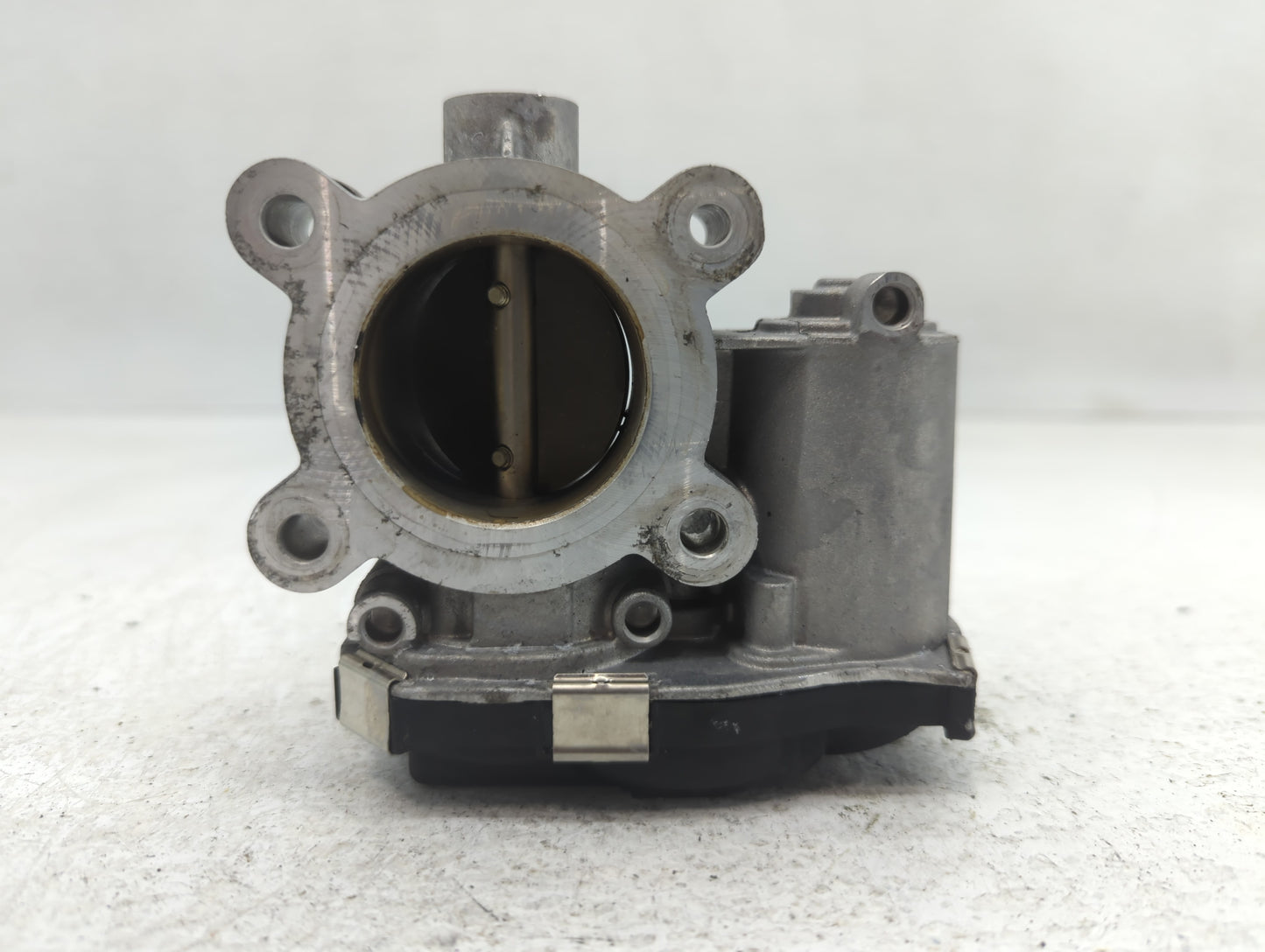 2016-2021 Chevrolet Malibu Throttle Body P/N:12671379AA Fits Fits 2016 2017 2018 2019 2020 2021 2022 OEM Used Auto Parts - O