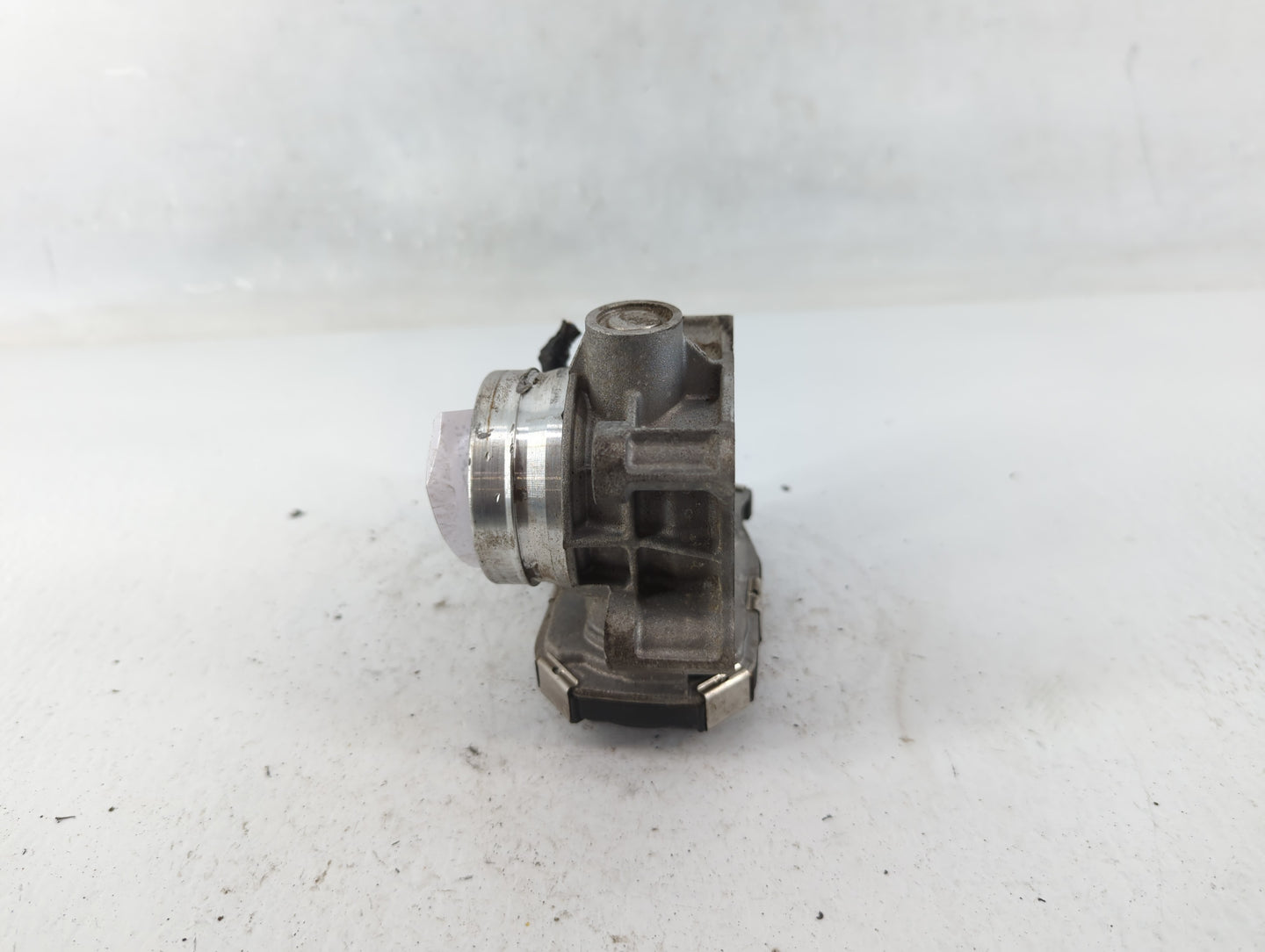 2016-2021 Chevrolet Malibu Throttle Body P/N:12659491BA Fits Fits 2016 2017 2018 2019 2020 2021 2022 OEM Used Auto Parts - O