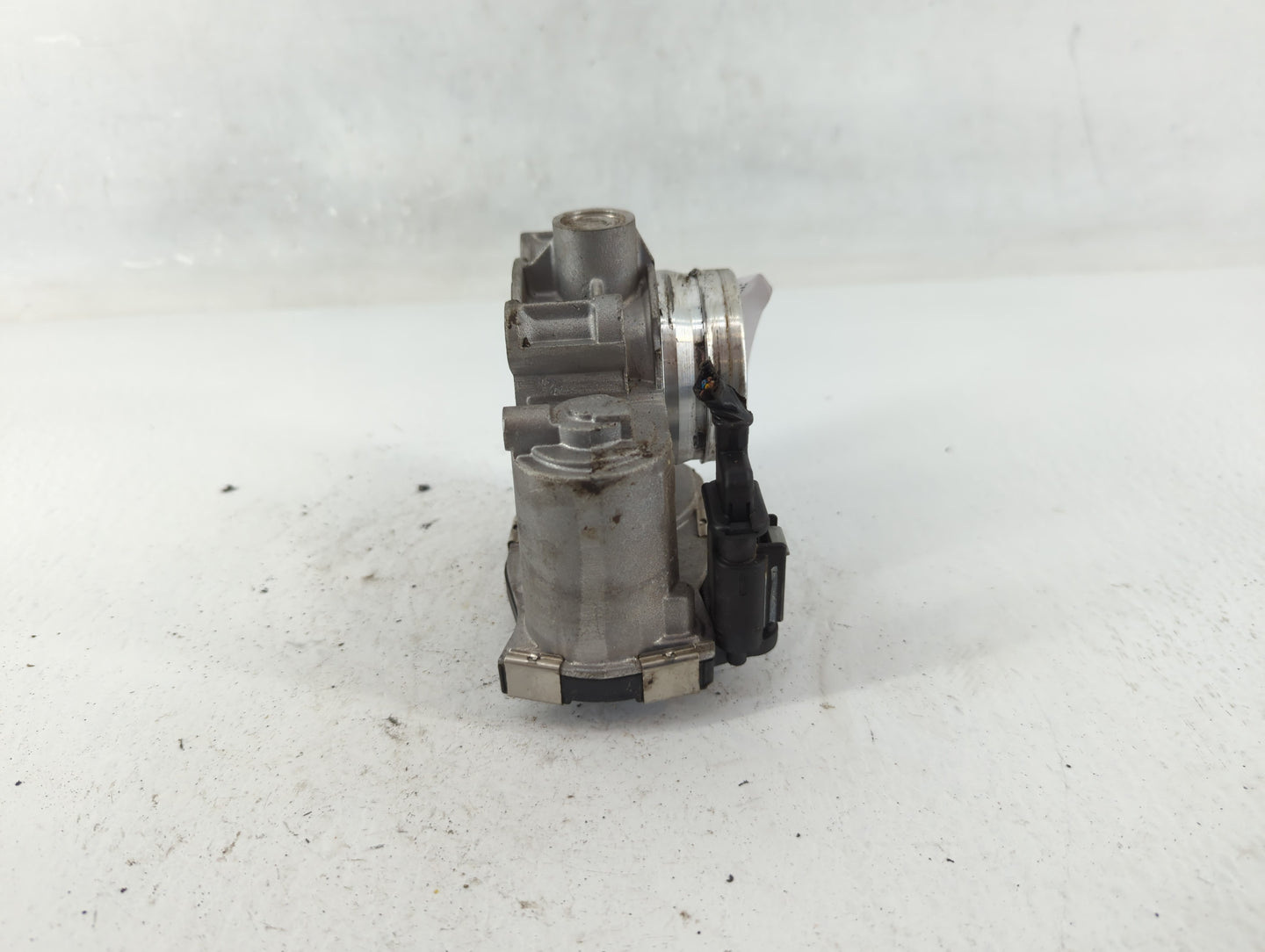2016-2021 Chevrolet Malibu Throttle Body P/N:12659491BA Fits Fits 2016 2017 2018 2019 2020 2021 2022 OEM Used Auto Parts - O