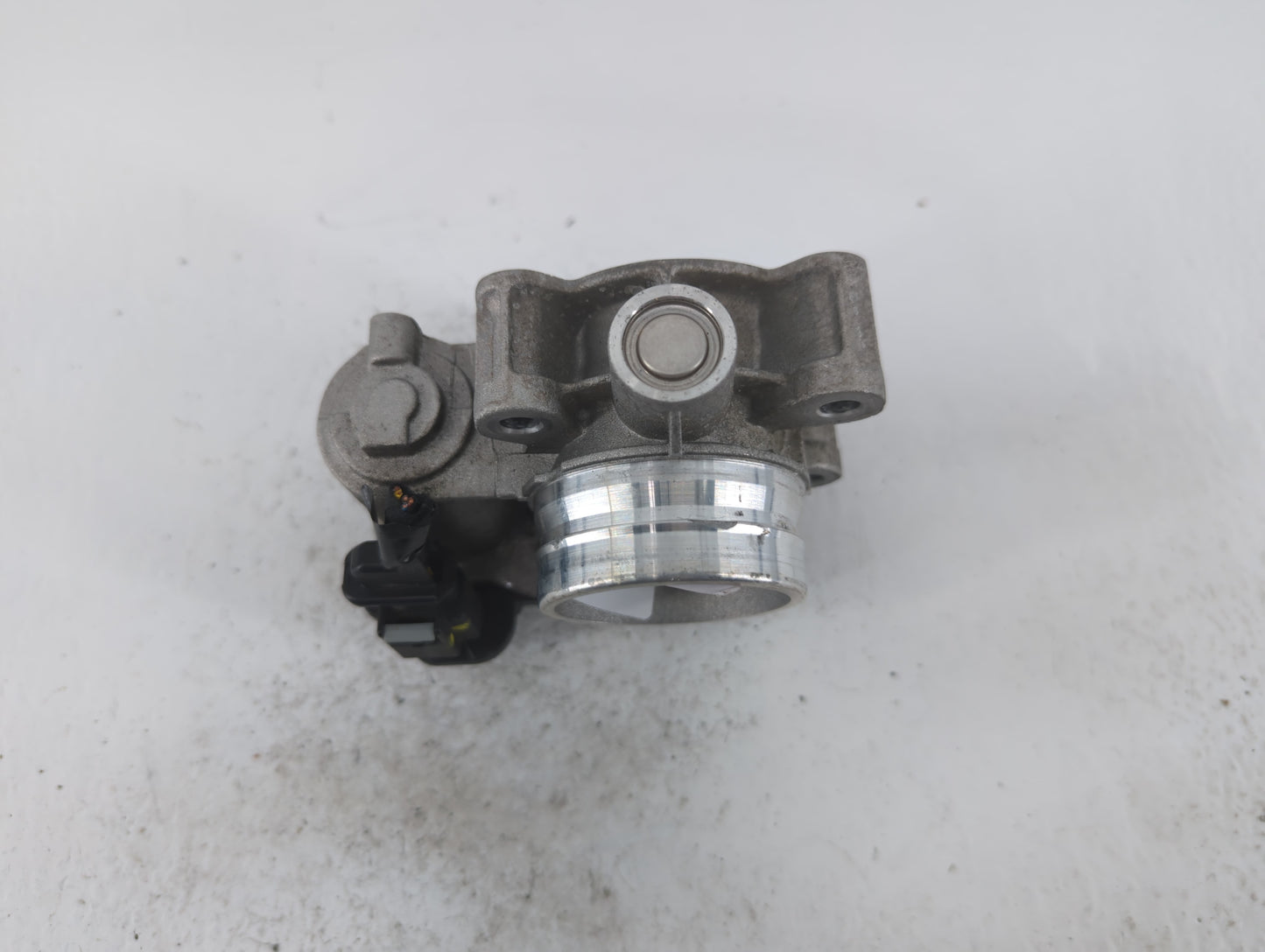 2016-2021 Chevrolet Malibu Throttle Body P/N:12671379AA Fits Fits 2016 2017 2018 2019 2020 2021 2022 OEM Used Auto Parts - O