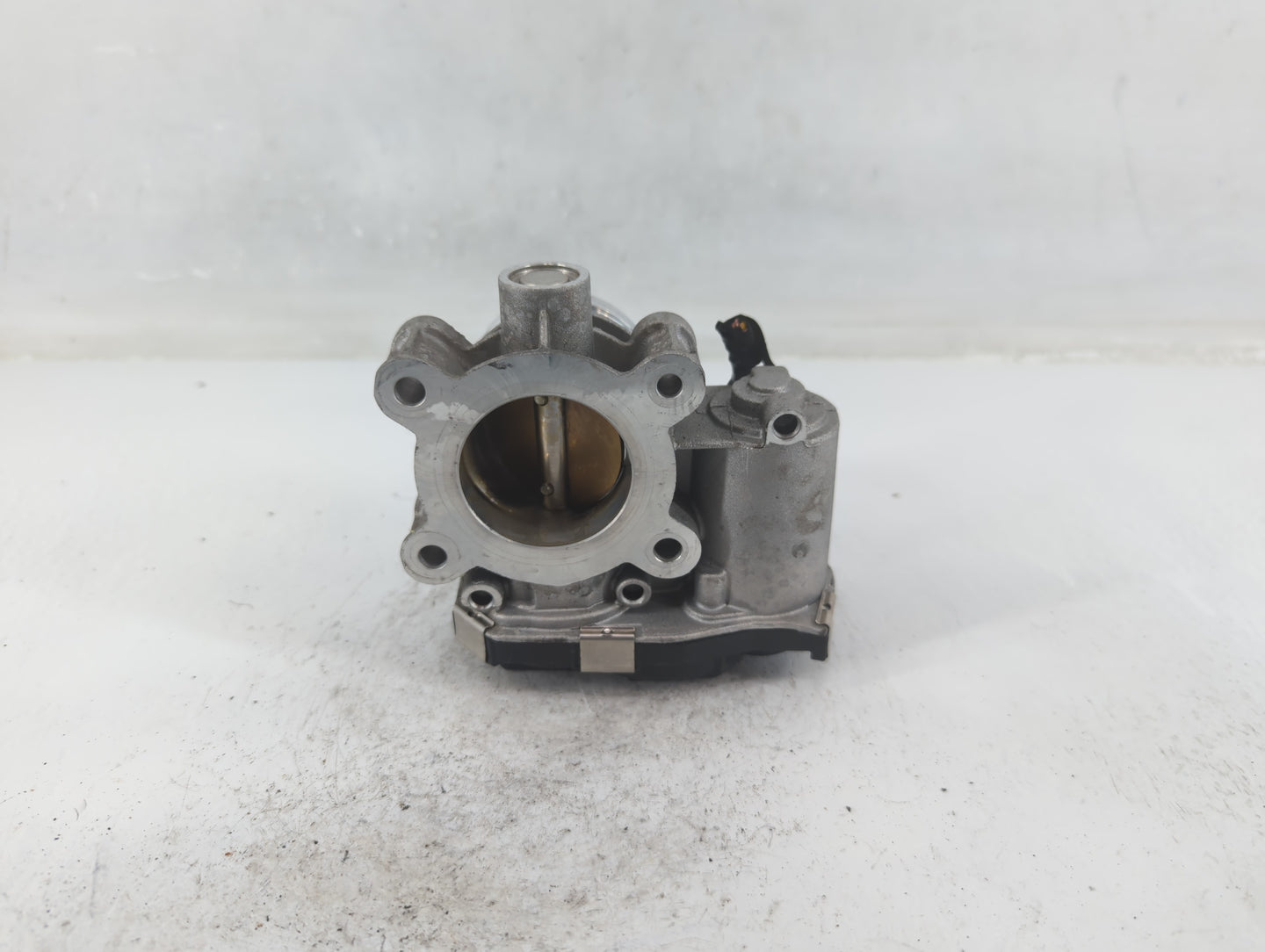 2016-2021 Chevrolet Malibu Throttle Body P/N:12671379AA Fits Fits 2016 2017 2018 2019 2020 2021 2022 OEM Used Auto Parts - O