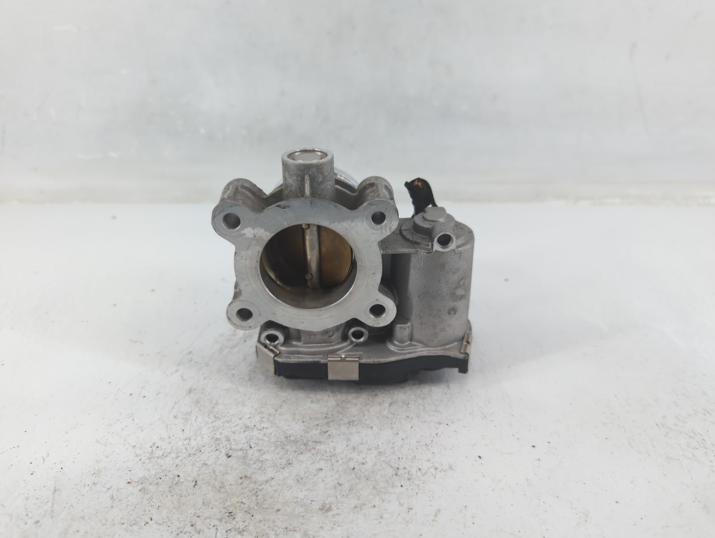 2016-2021 Chevrolet Malibu Throttle Body P/N:12671379AA Fits Fits 2016 2017 2018 2019 2020 2021 2022 OEM Used Auto Parts - O