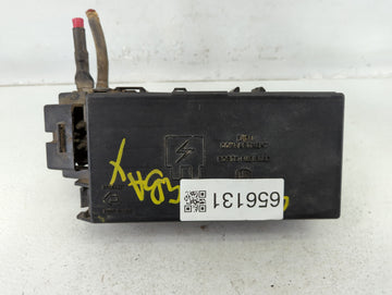 2019-2021 Chevrolet Malibu Fusebox Fuse Box Panel Relay Module P/N:ZL5T-14075-AA Fits Fits 2019 2020 2021 OEM Used Auto Part