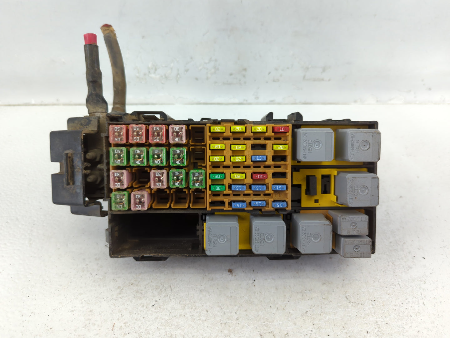 2019-2021 Chevrolet Malibu Fusebox Fuse Box Panel Relay Module P/N:ZL5T-14075-AA Fits Fits 2019 2020 2021 OEM Used Auto Part