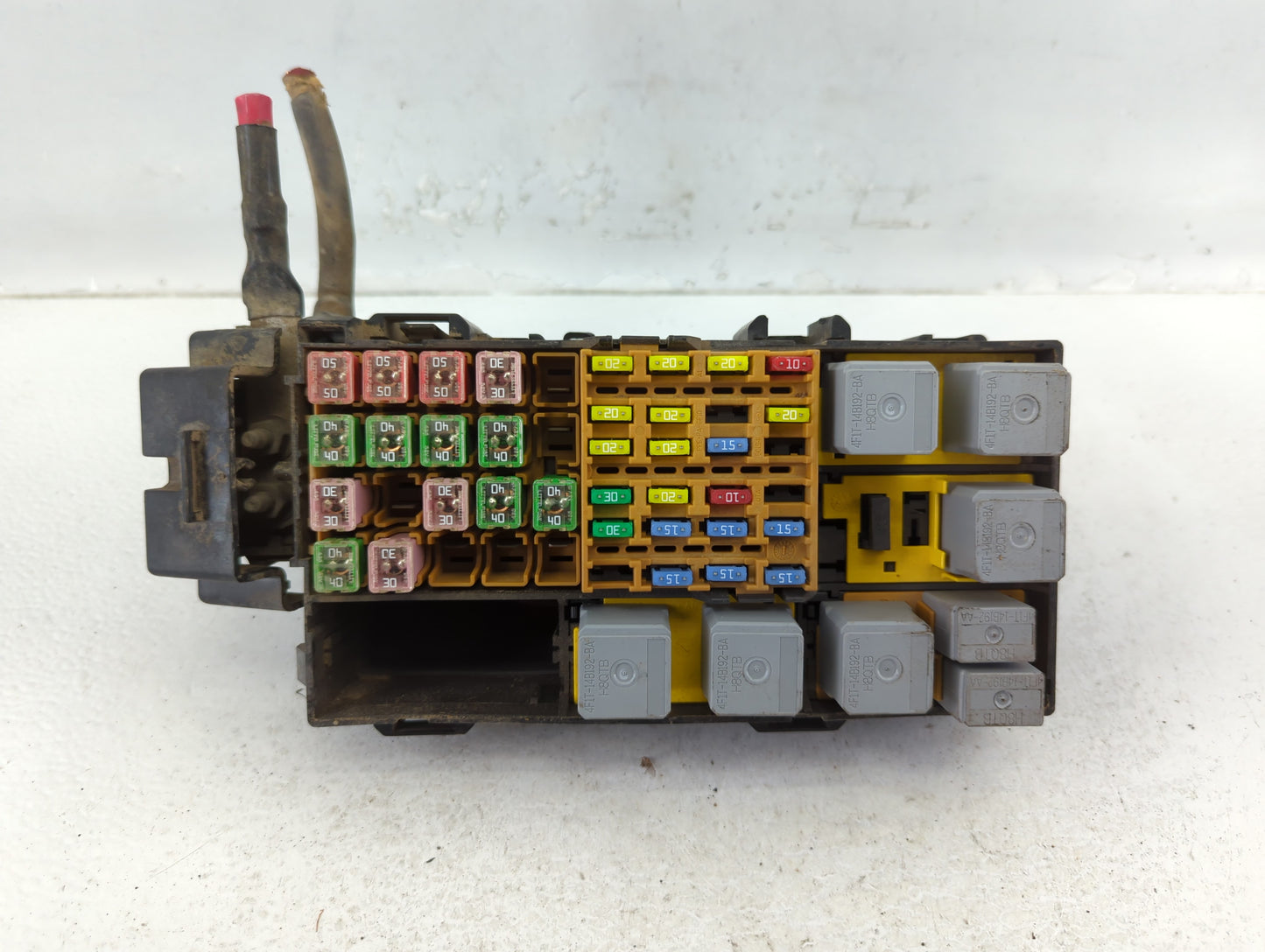 2019-2021 Chevrolet Malibu Fusebox Fuse Box Panel Relay Module P/N:ZL5T-14075-AA Fits Fits 2019 2020 2021 OEM Used Auto Part
