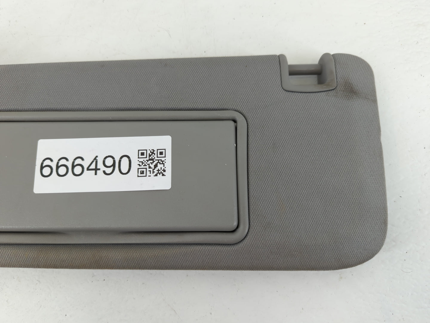 2016-2021 Chevrolet Malibu Sun Visor Shade Replacement Driver Left Mirror Fits Fits 2016 2017 2018 2019 2020 2021 OEM Used A