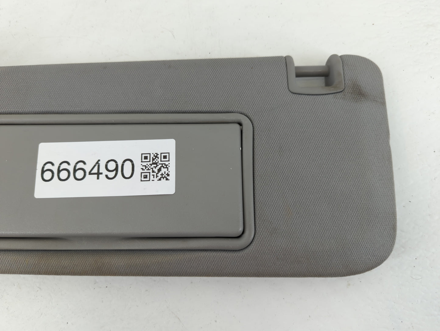 2016-2021 Chevrolet Malibu Sun Visor Shade Replacement Driver Left Mirror Fits Fits 2016 2017 2018 2019 2020 2021 OEM Used A