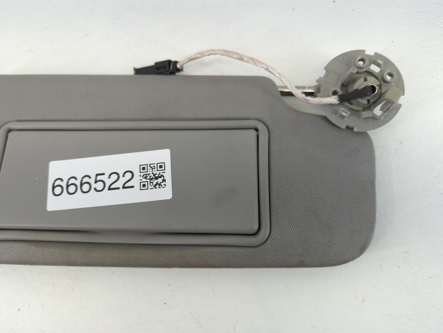 2016-2021 Chevrolet Malibu Sun Visor Shade Replacement Passenger Right Mirror Fits Fits 2016 2017 2018 2019 2020 2021 OEM Us