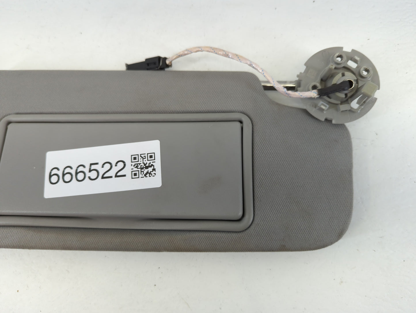 2016-2021 Chevrolet Malibu Sun Visor Shade Replacement Passenger Right Mirror Fits Fits 2016 2017 2018 2019 2020 2021 OEM Us