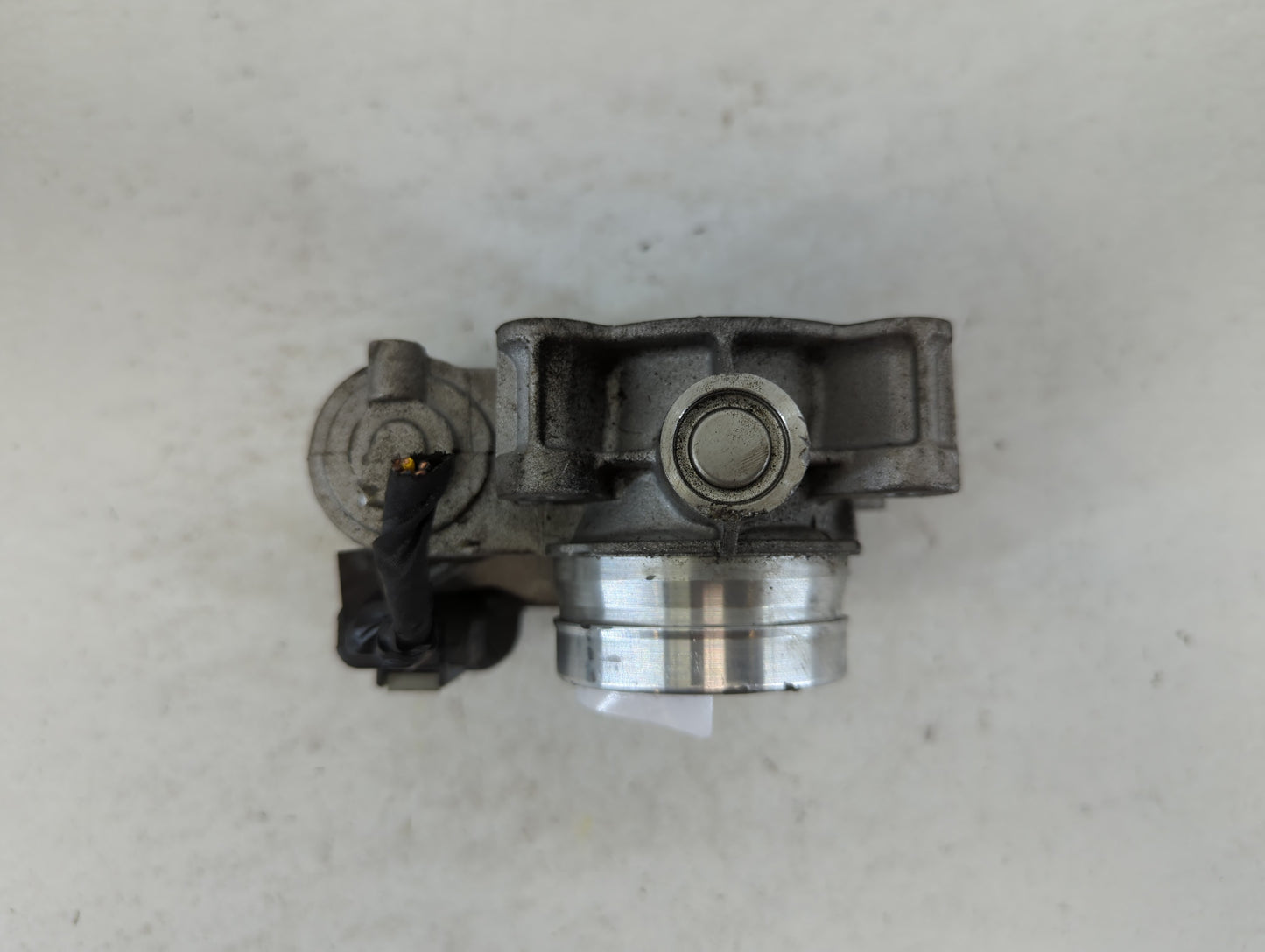 2016-2021 Chevrolet Malibu Throttle Body P/N:12671379AA Fits Fits 2016 2017 2018 2019 2020 2021 2022 OEM Used Auto Parts - O