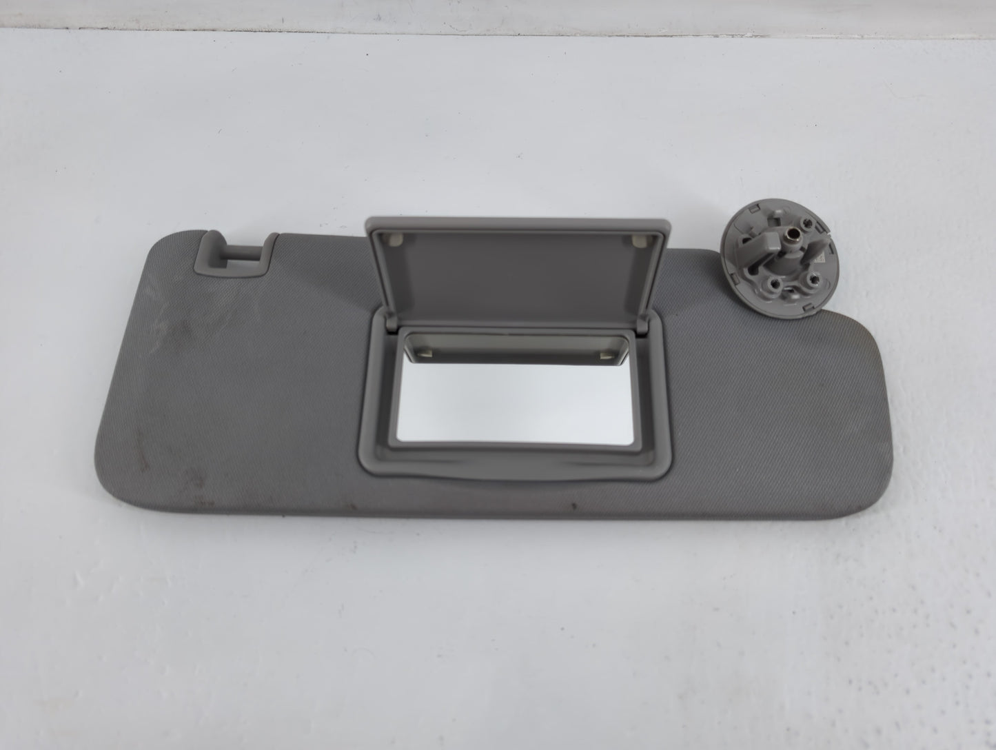 2016-2021 Chevrolet Malibu Sun Visor Shade Replacement Passenger Right Mirror Fits Fits 2016 2017 2018 2019 2020 2021 OEM Us