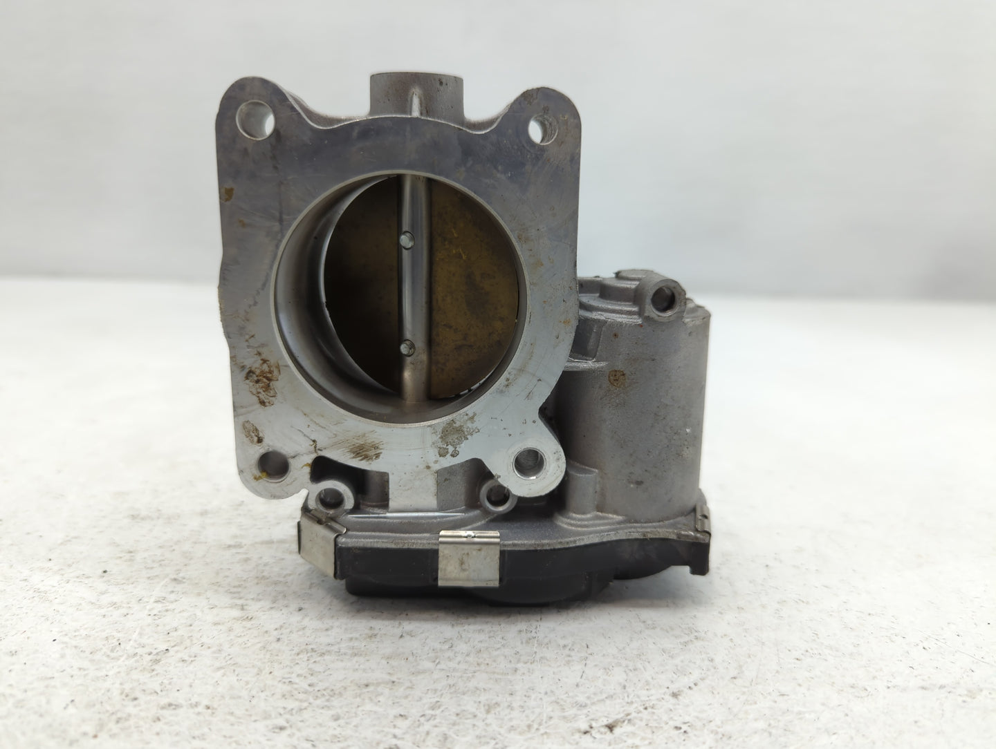 2013-2021 Chevrolet Malibu Throttle Body P/N:12681472AA Fits Fits 2013 2014 2015 2016 2017 2018 2019 2020 2021 OEM Used Auto
