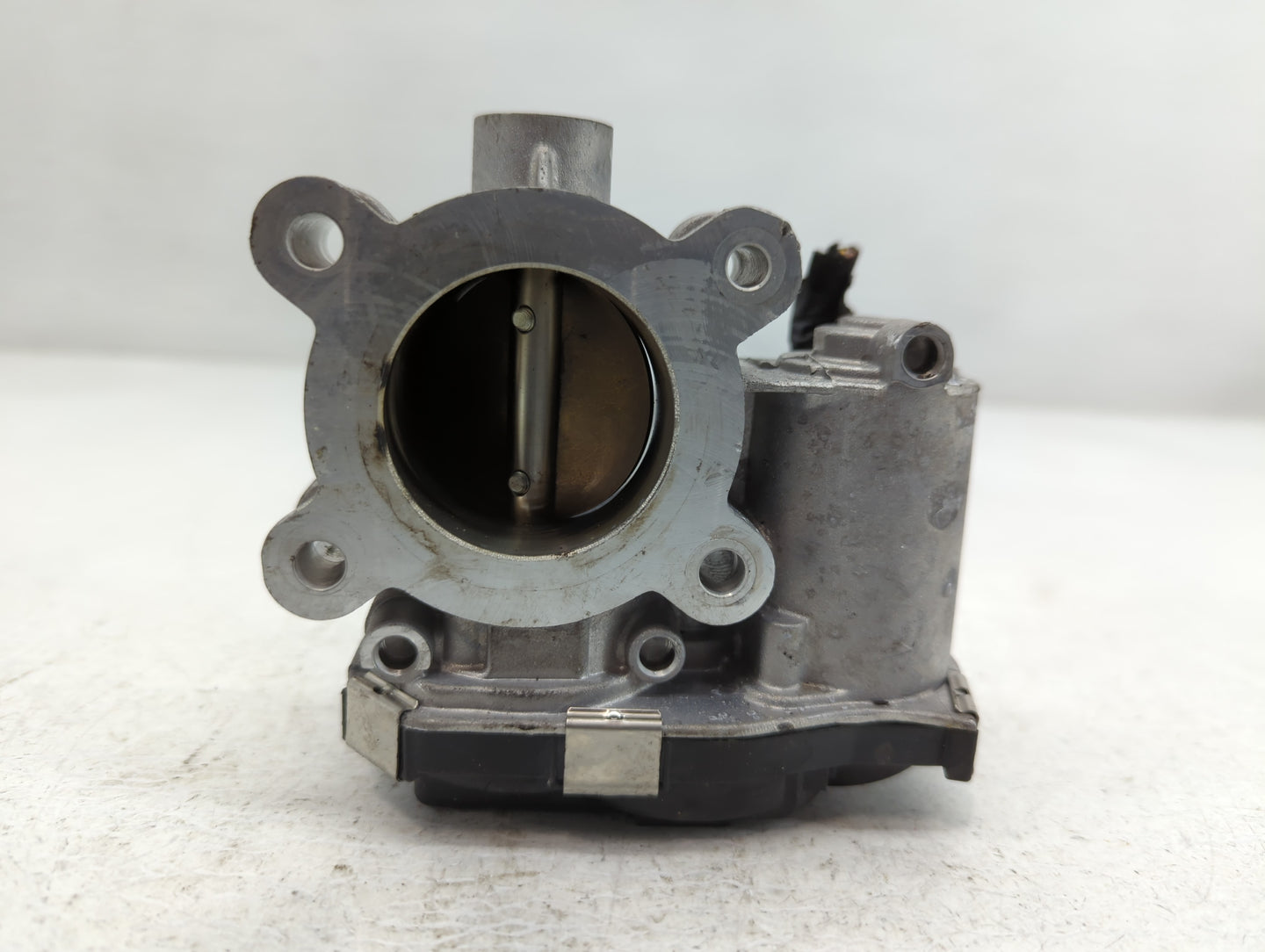 2016-2021 Chevrolet Malibu Throttle Body P/N:12671379AA Fits Fits 2016 2017 2018 2019 2020 2021 2022 OEM Used Auto Parts - O